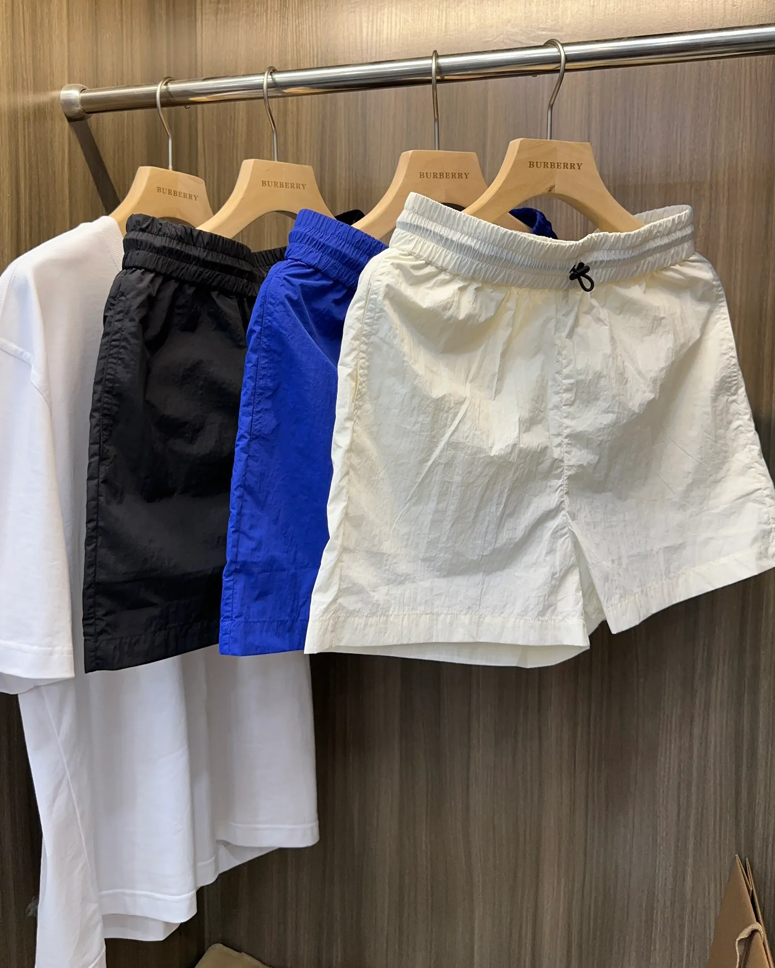 Шорты Женские Burberry 12778528