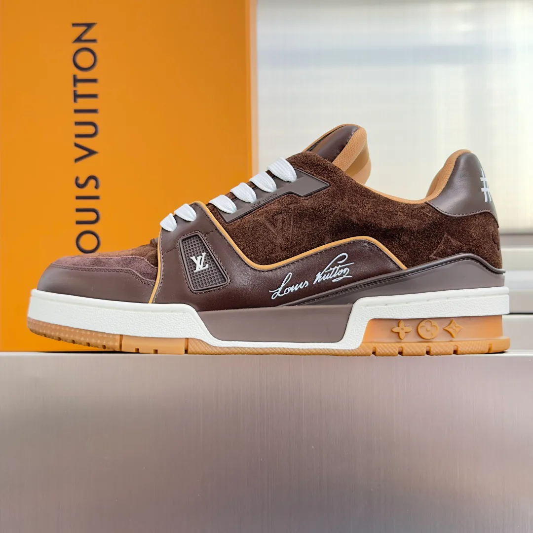 Кроссовки Женские Louis Vuitton 18595350