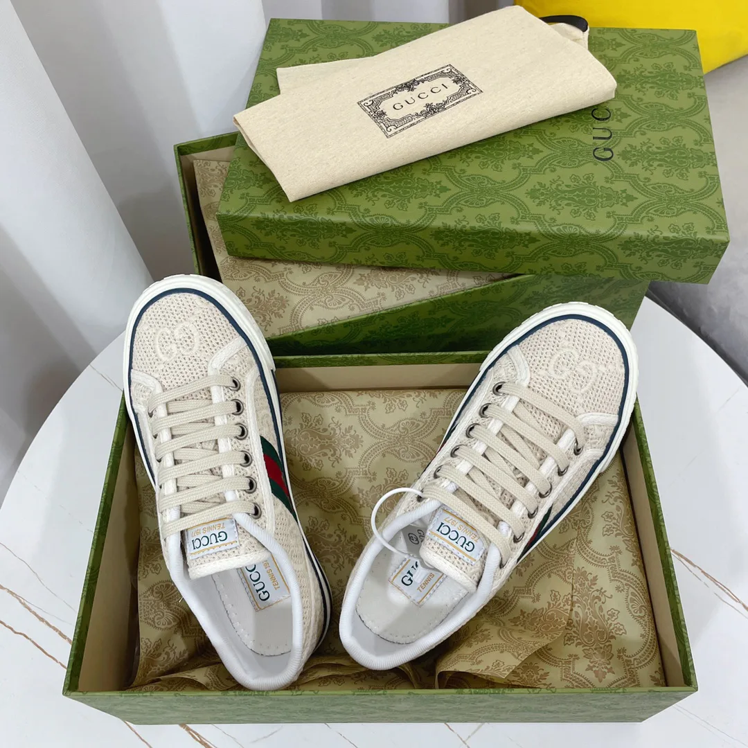Кроссовки Женские Gucci 19691207