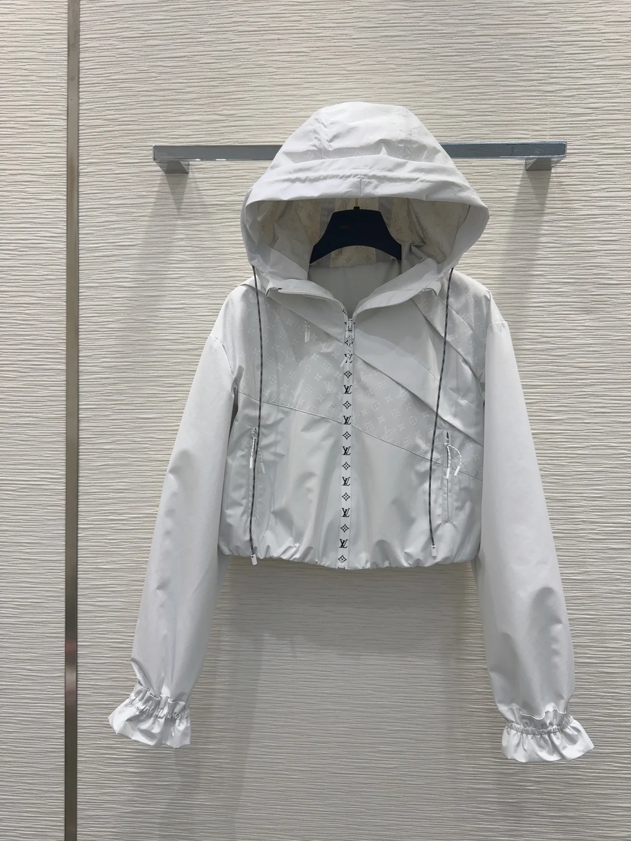 Куртки Женские Louis Vuitton 174004