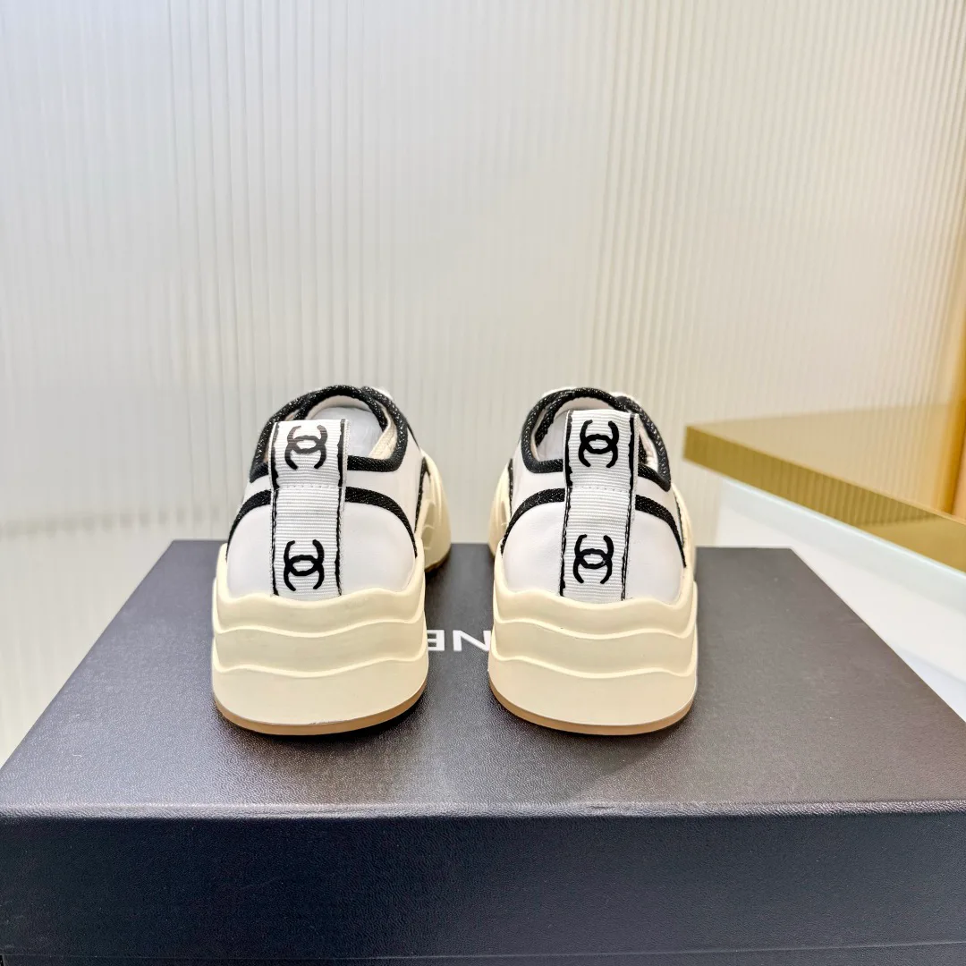 Кроссовки Женские Chanel 18366984