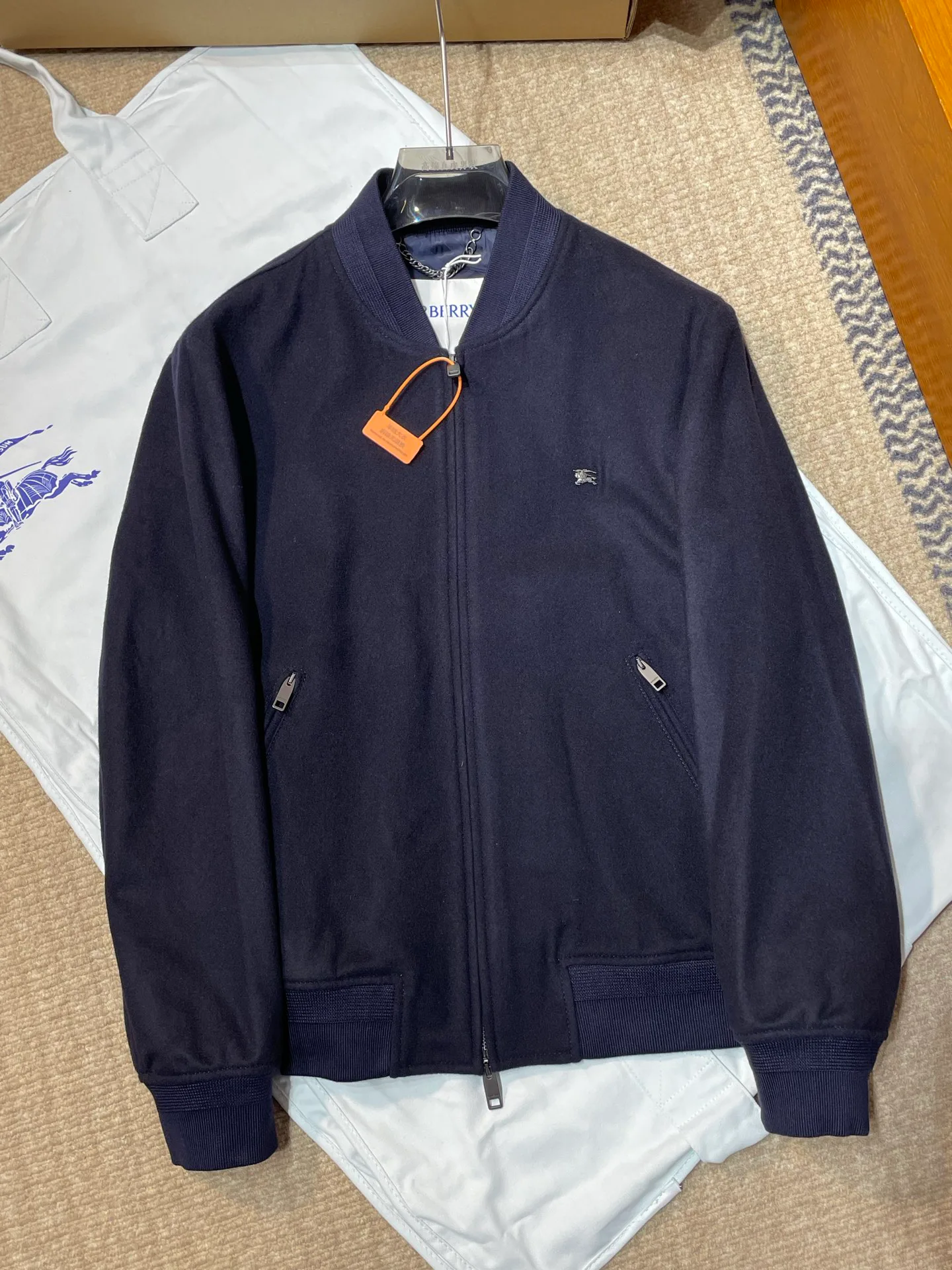 Куртки И Пуховики Мужские Burberry 18235962