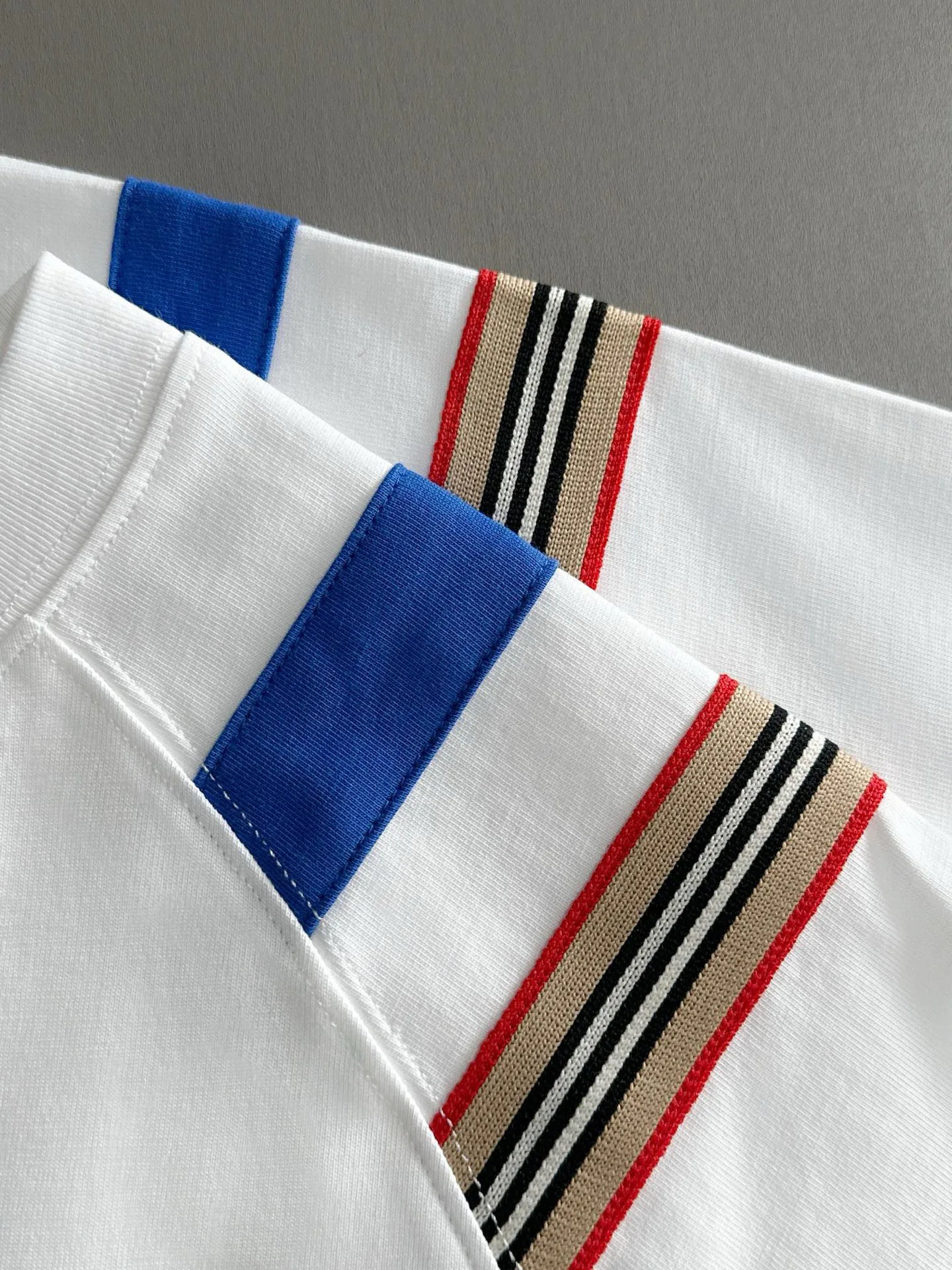 Футболки Женские Burberry 27308