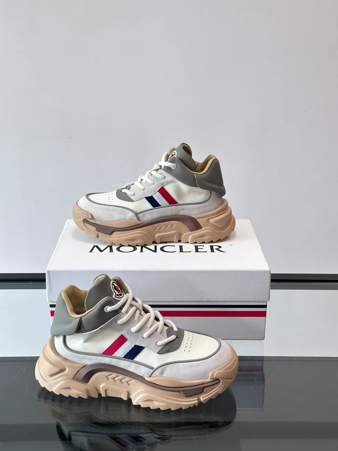 Кроссовки Женские Moncler 241857