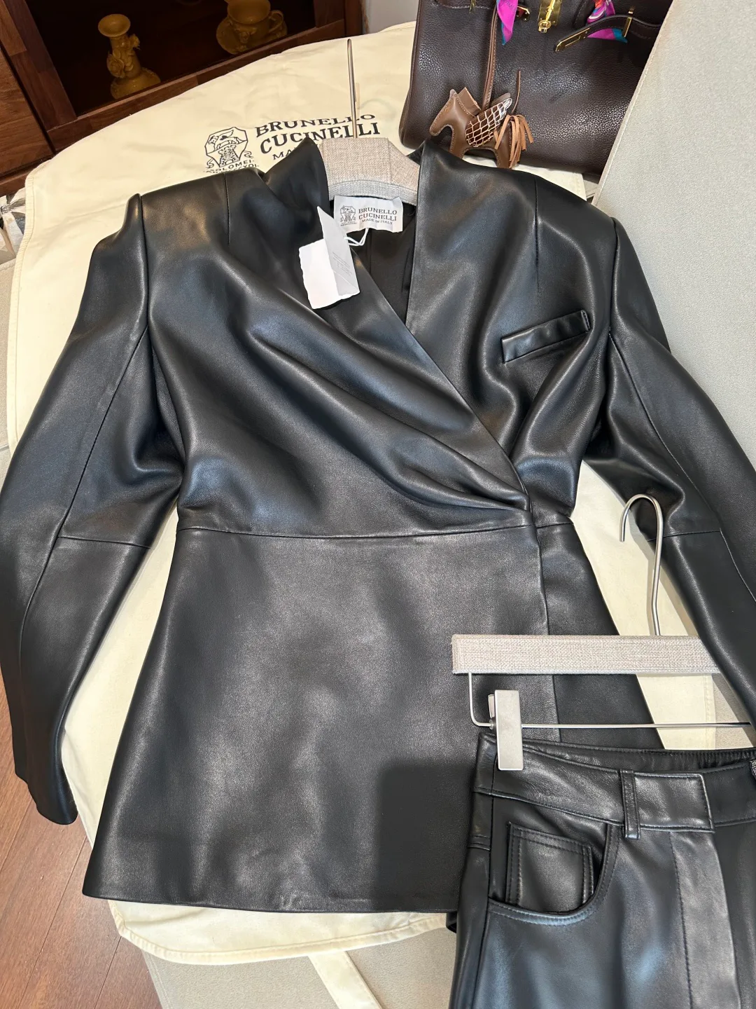 Кожаные Куртки И Дублёнки Женские Brunello Cucinelli 19304079