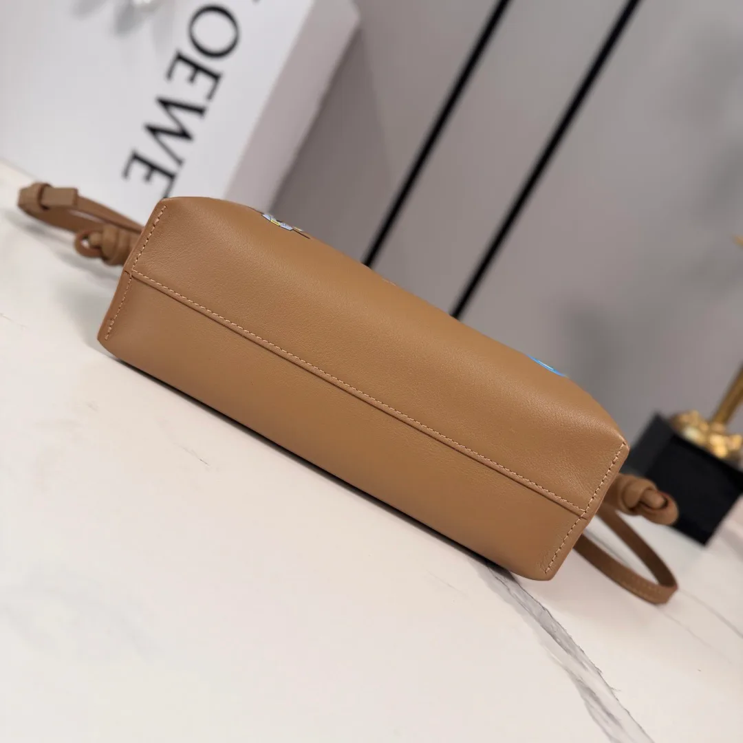 Клатчи Женские Loewe 6272499