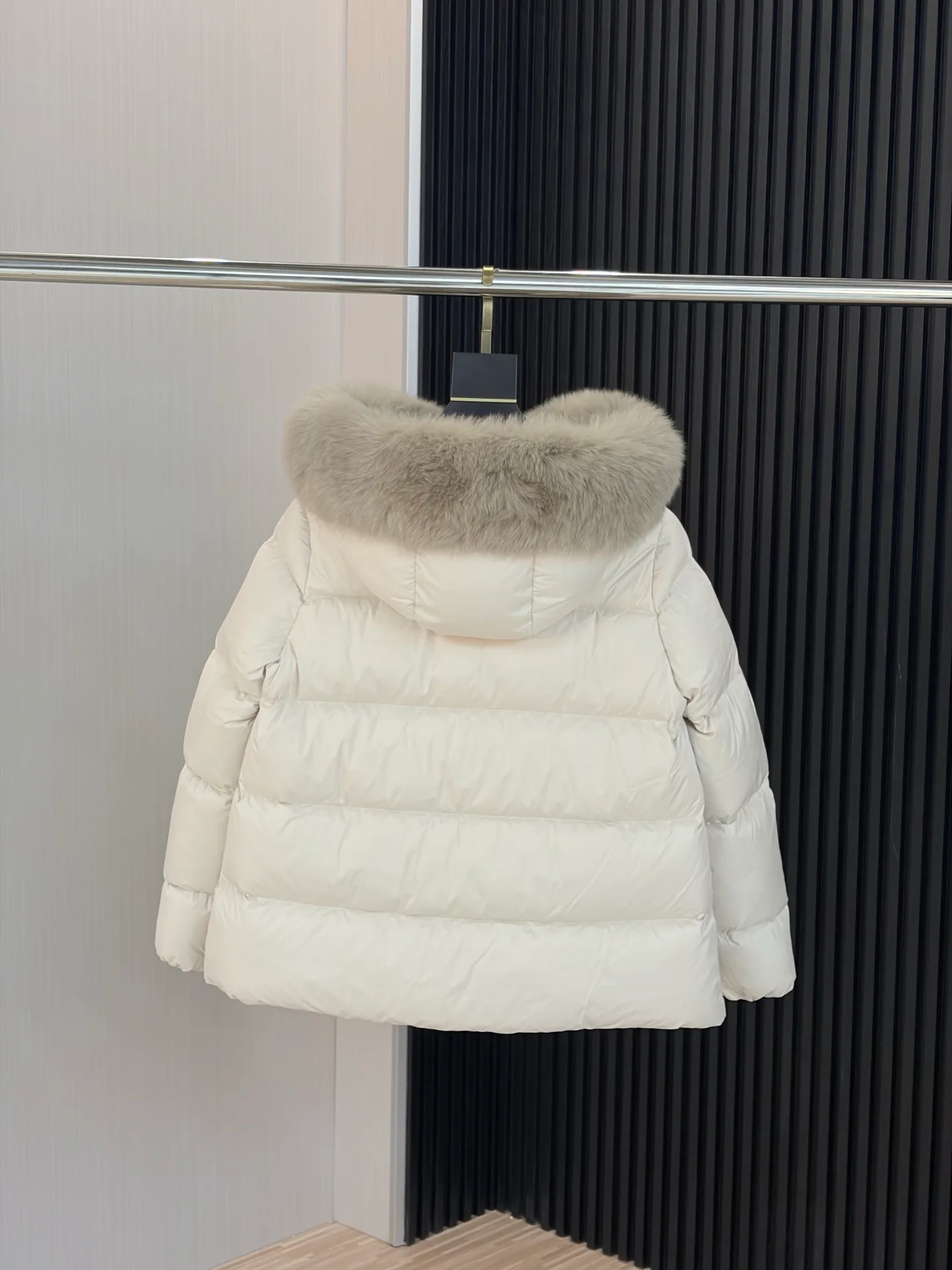 Куртки И Пуховики Женские Moncler 18188672