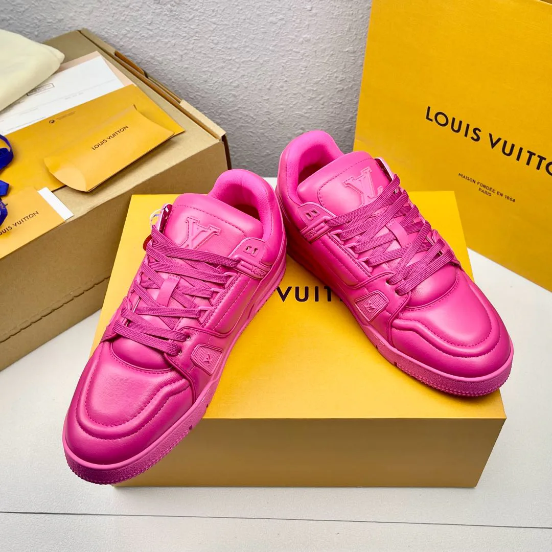 Кроссовки Женские Louis Vuitton 2679356