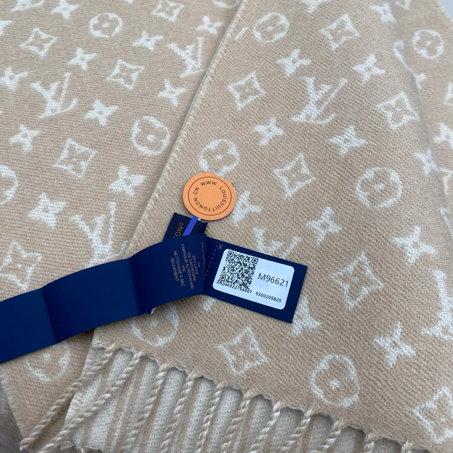 Шарфы Louis Vuitton 438504