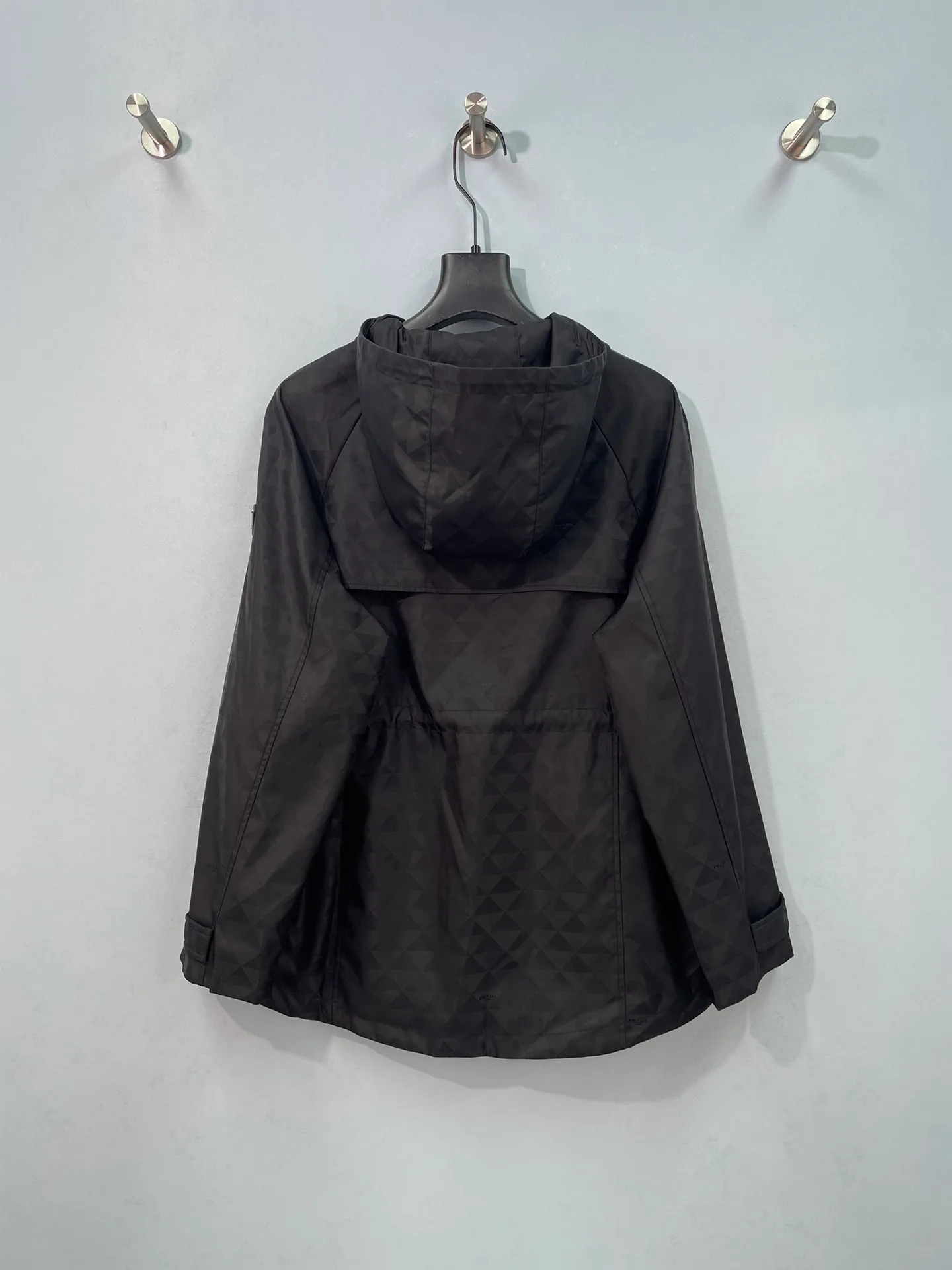 Куртки И Пуховики Женские Prada 17943339