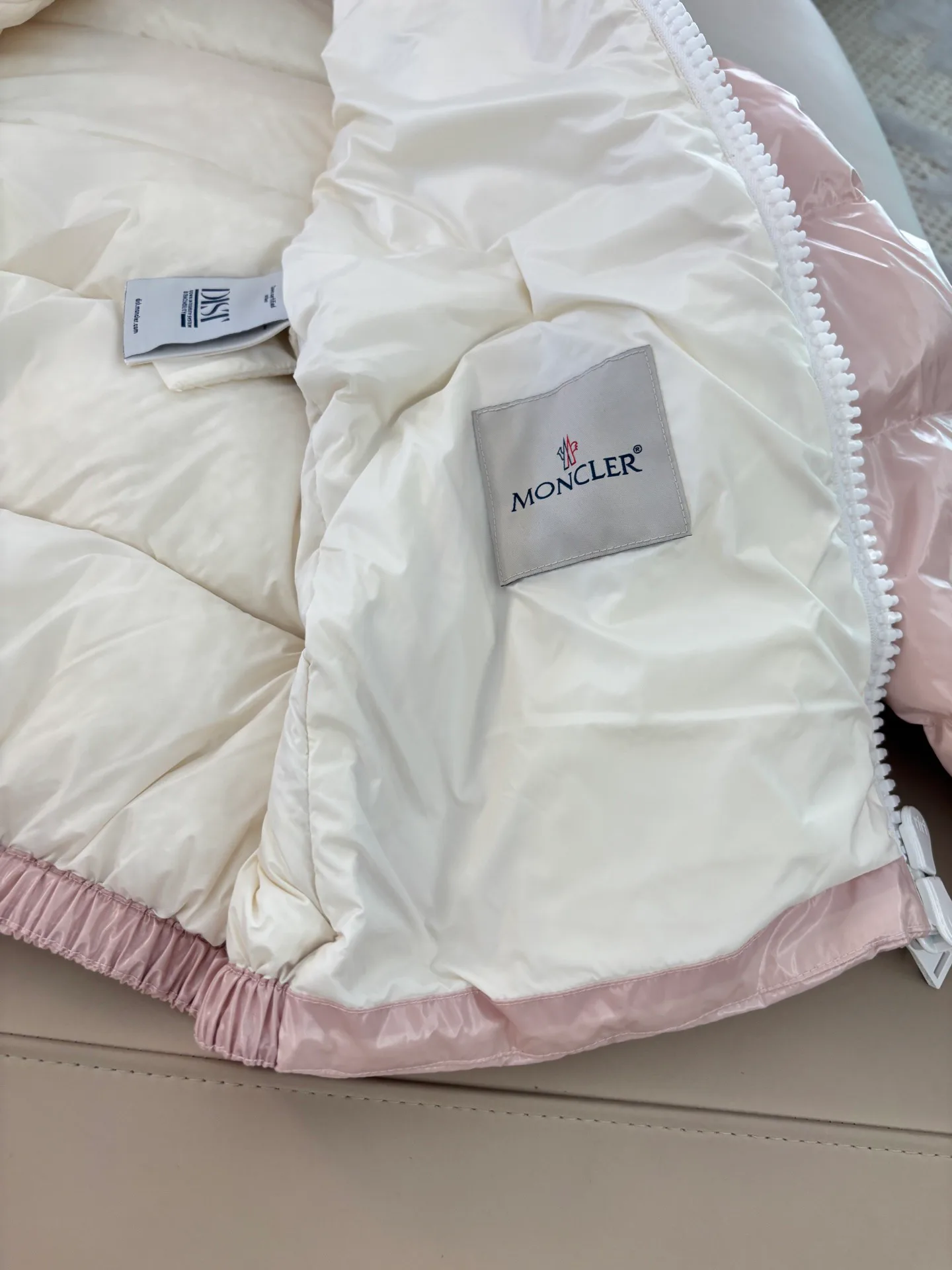 Куртки И Пуховики Женские Moncler 18468705