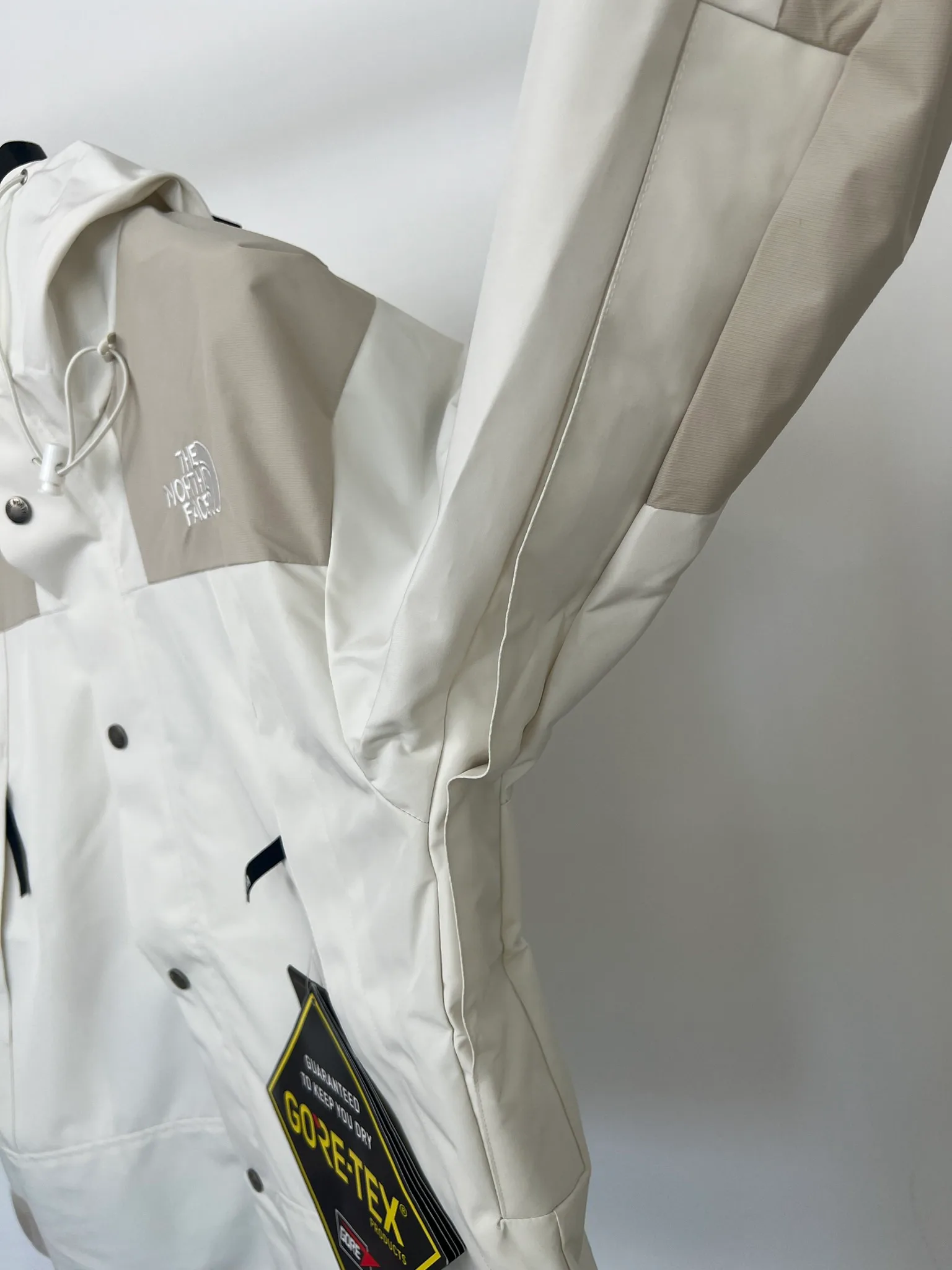 Куртки И Пуховики Женские The North Face 18416104