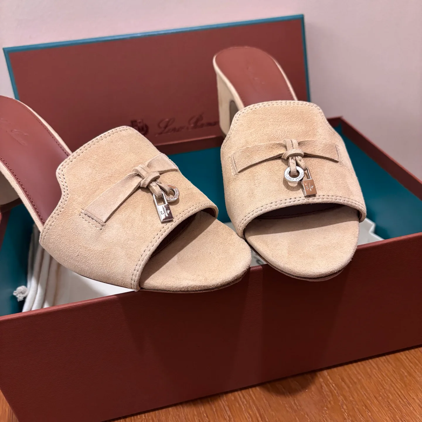 Босоножки Женские Loro Piana 3499318