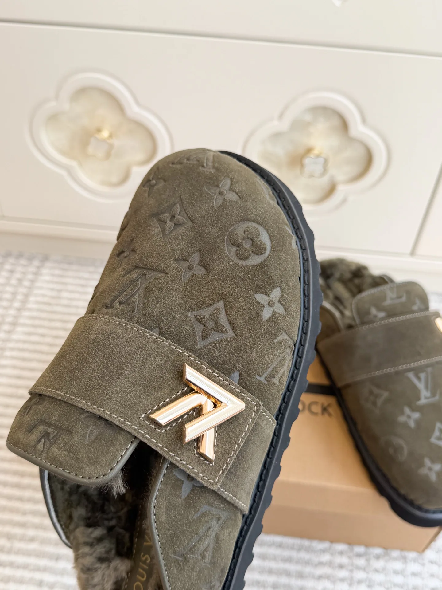 Мюли И Сабо Женские Louis Vuitton 19780117