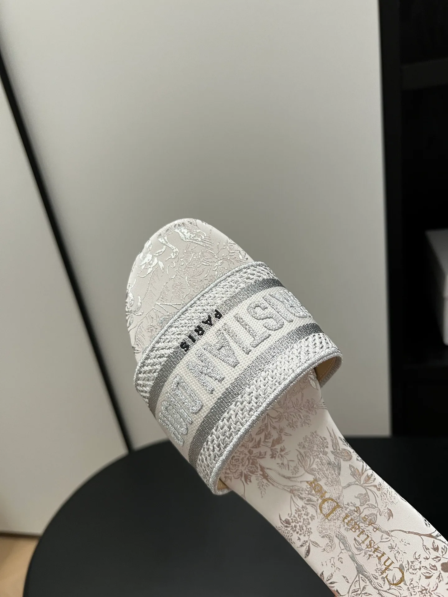 Шлепанцы Женские Christian Dior 11884675