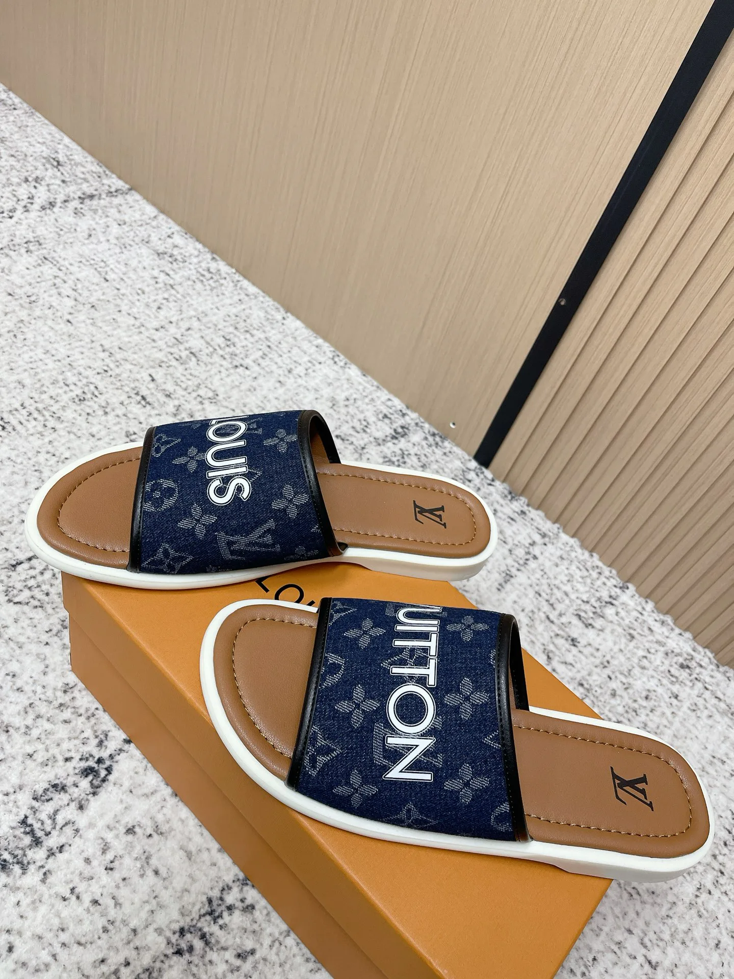 Сандалии Мужские Louis Vuitton 12785779