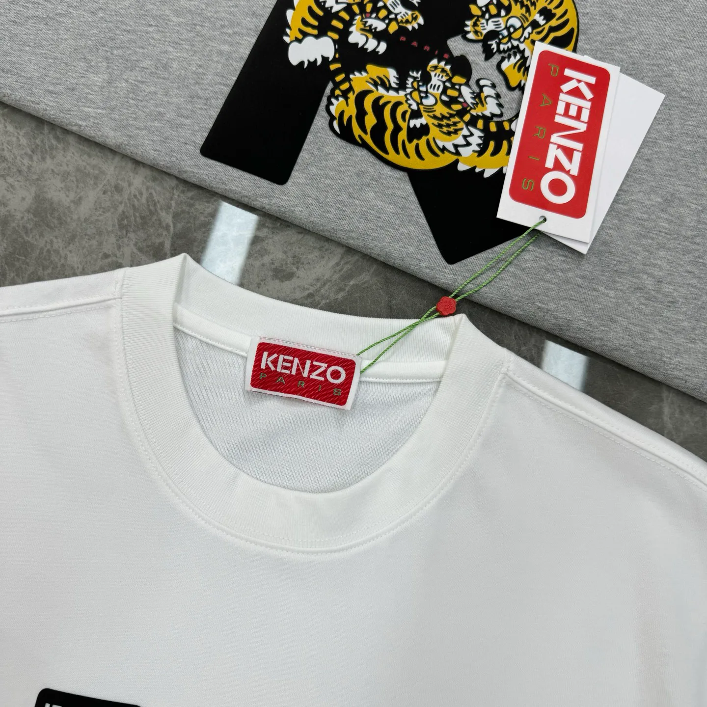 Футболки Женские Kenzo 12701933