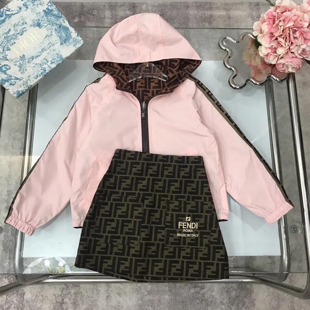 Куртки Женские Fendi Куртки Женские Fendi