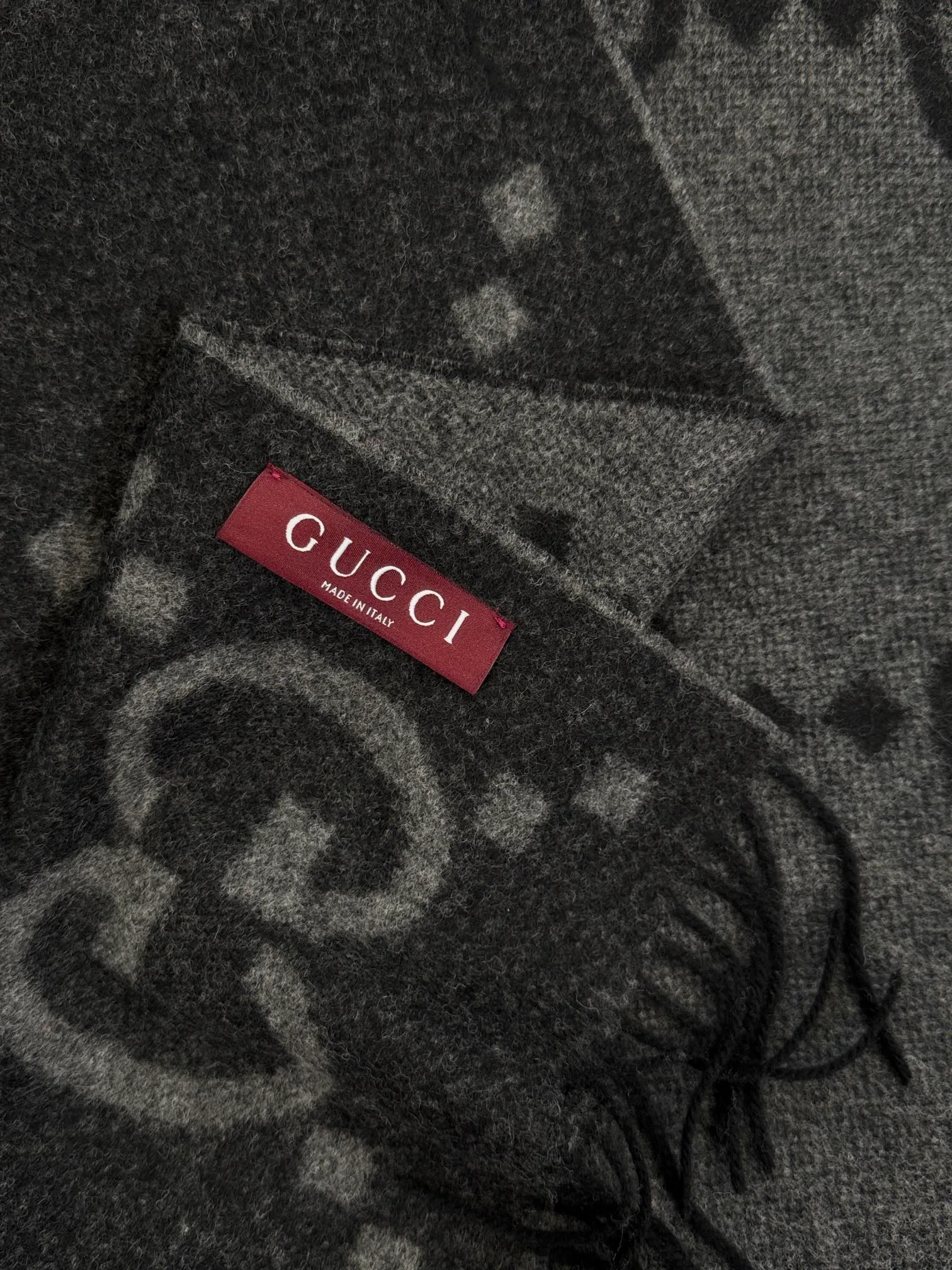 Шарфы Gucci 17992373