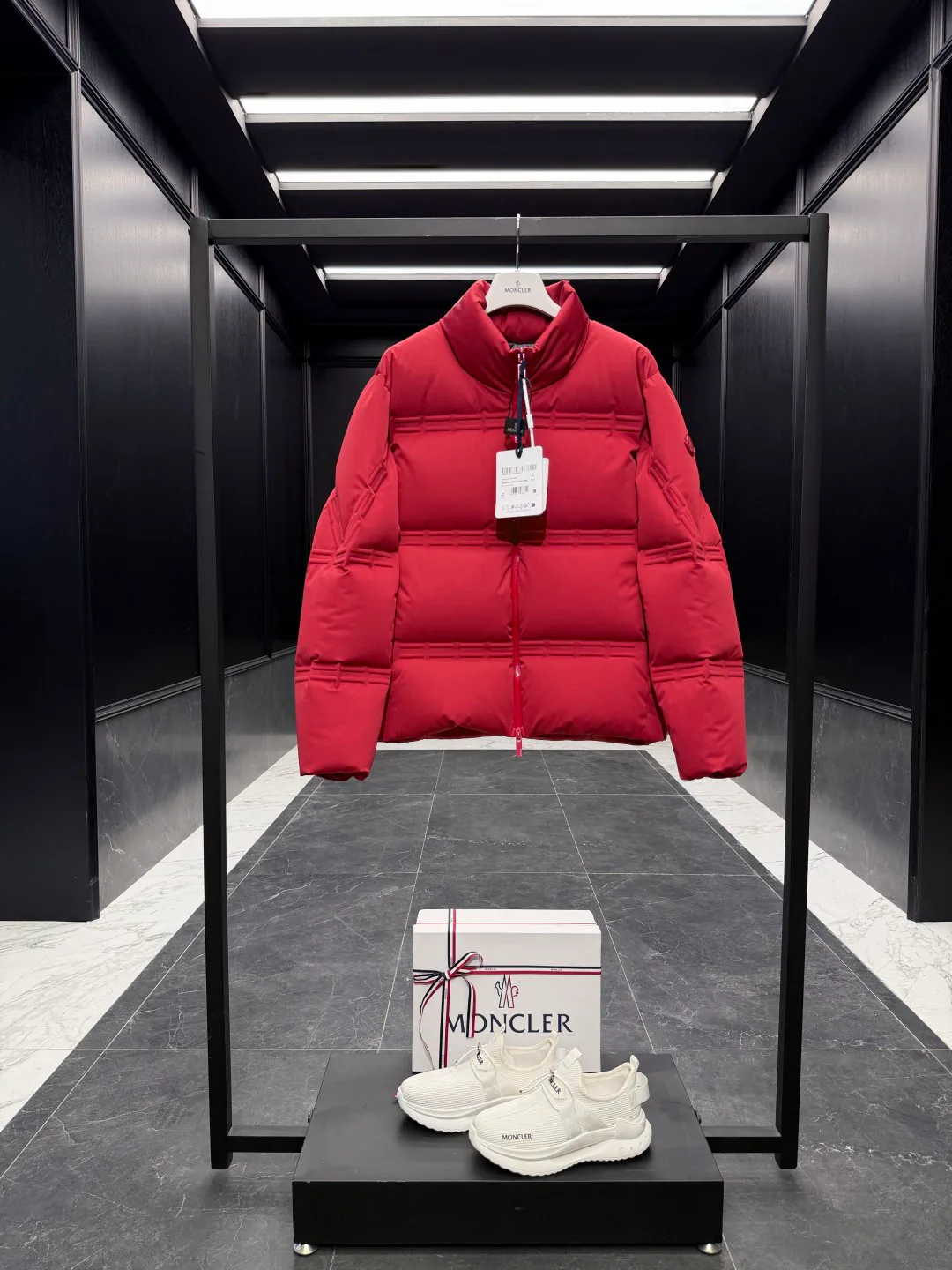 Куртки И Пуховики Женские Moncler 1218469