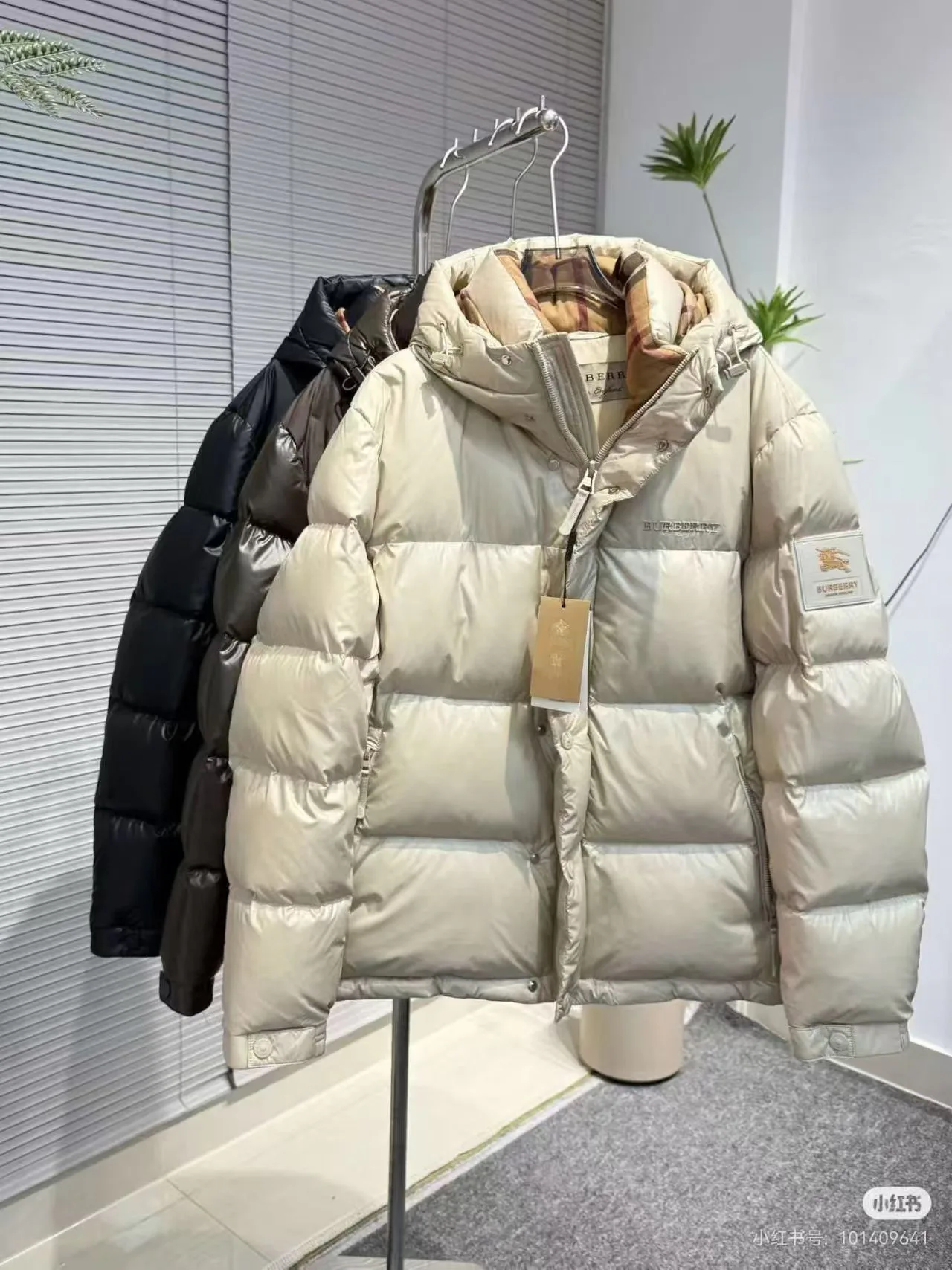 Куртки И Пуховики Женские Burberry 18597072