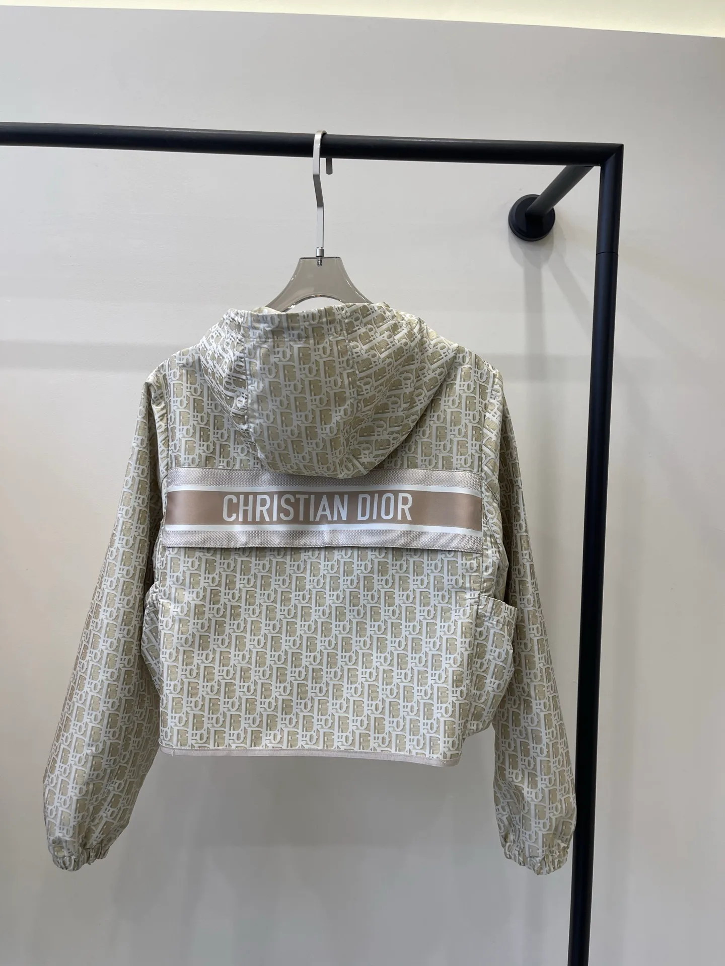 Куртки Женские Christian Dior Куртки Женские Christian Dior