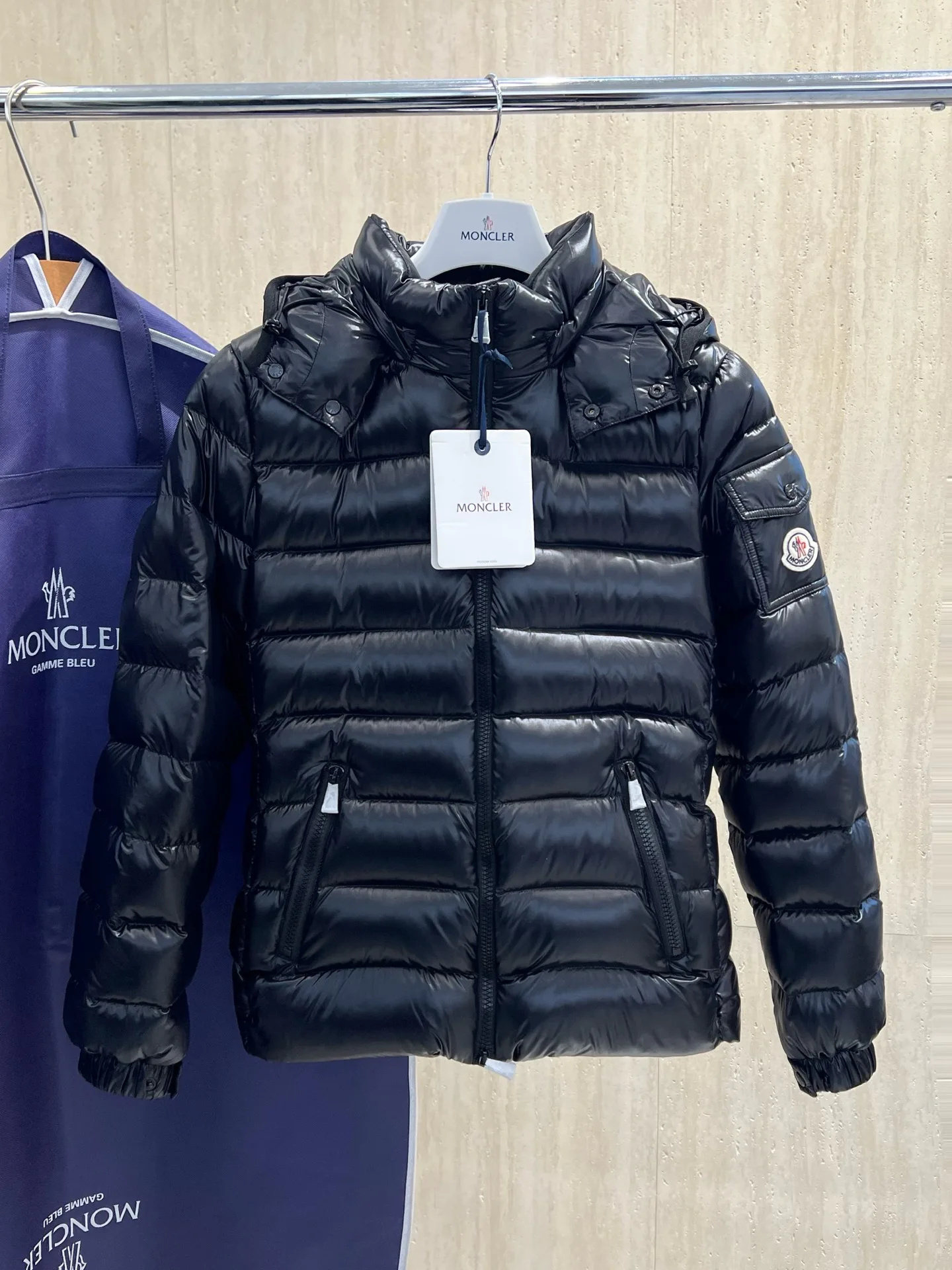 Куртки И Пуховики Женские Moncler 18723422