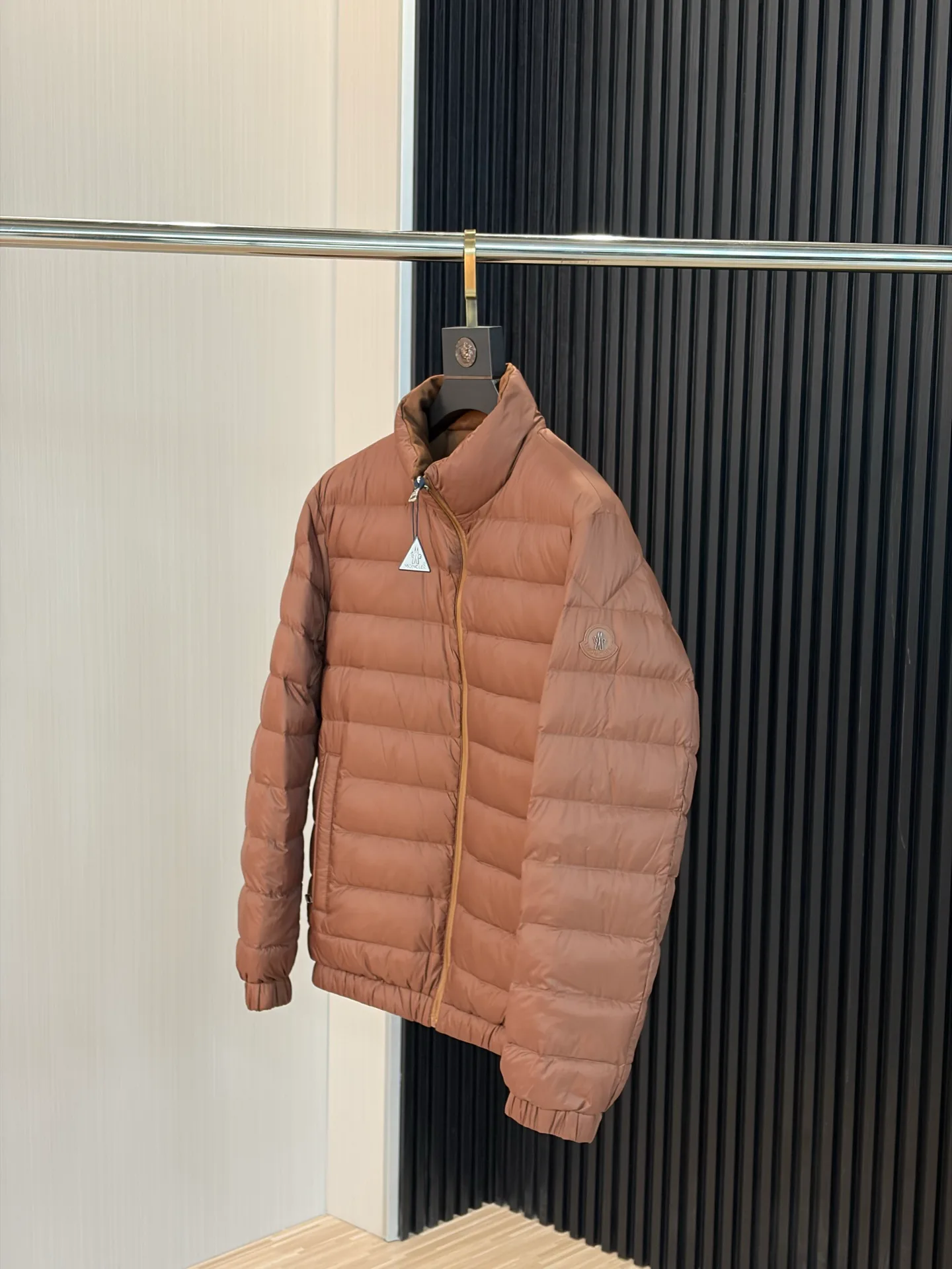 Куртки И Пуховики Женские Moncler 18188487
