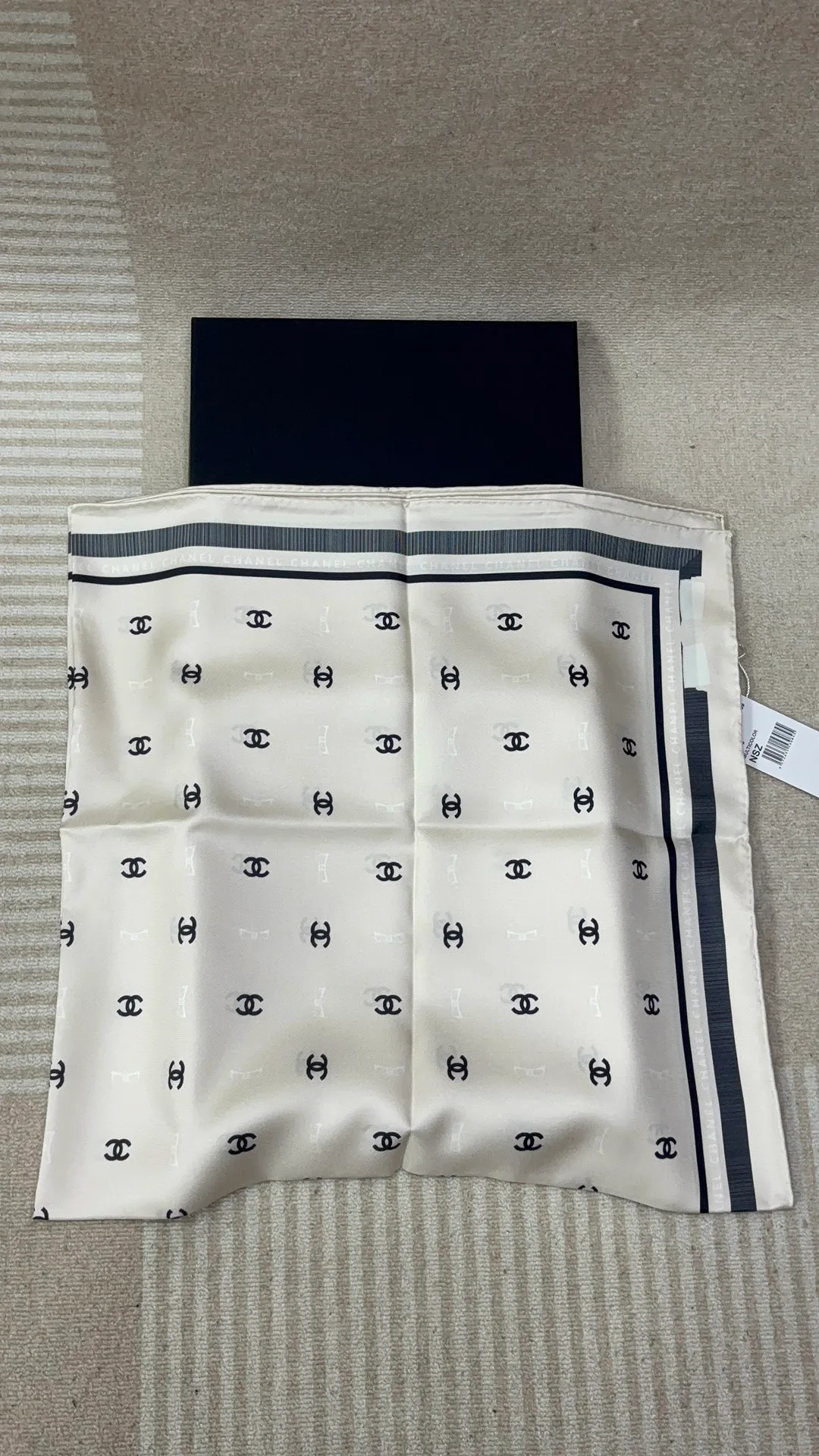 Платки Chanel 11752211