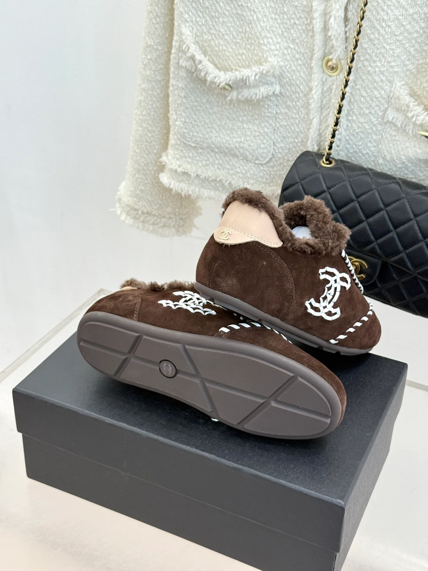 Кроссовки Женские Chanel 18788746