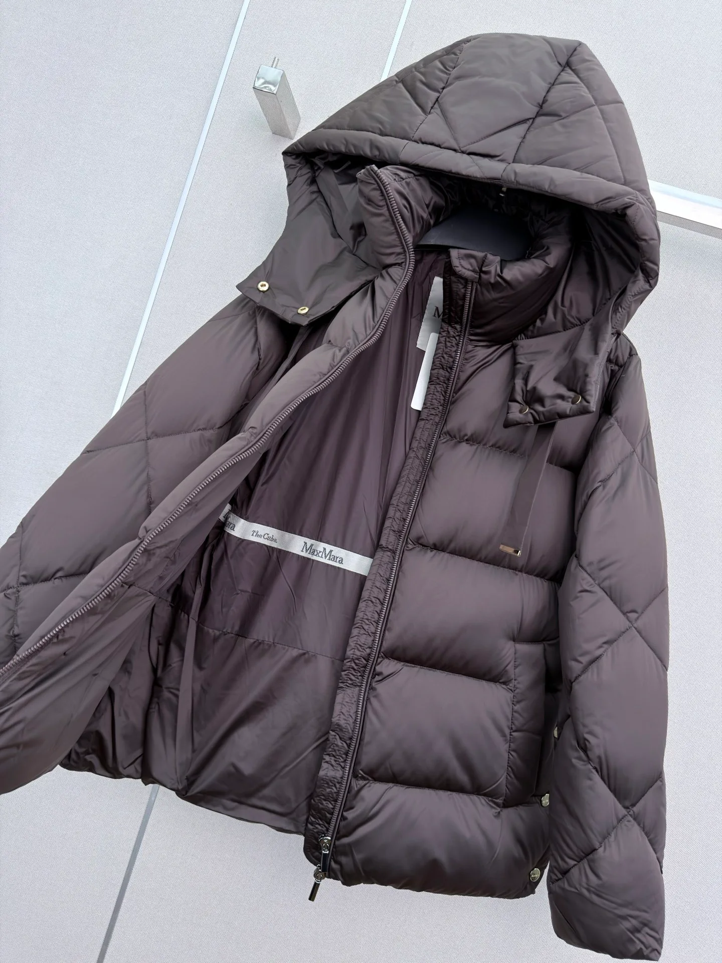 Куртки И Пуховики Женские Max Mara 18325792
