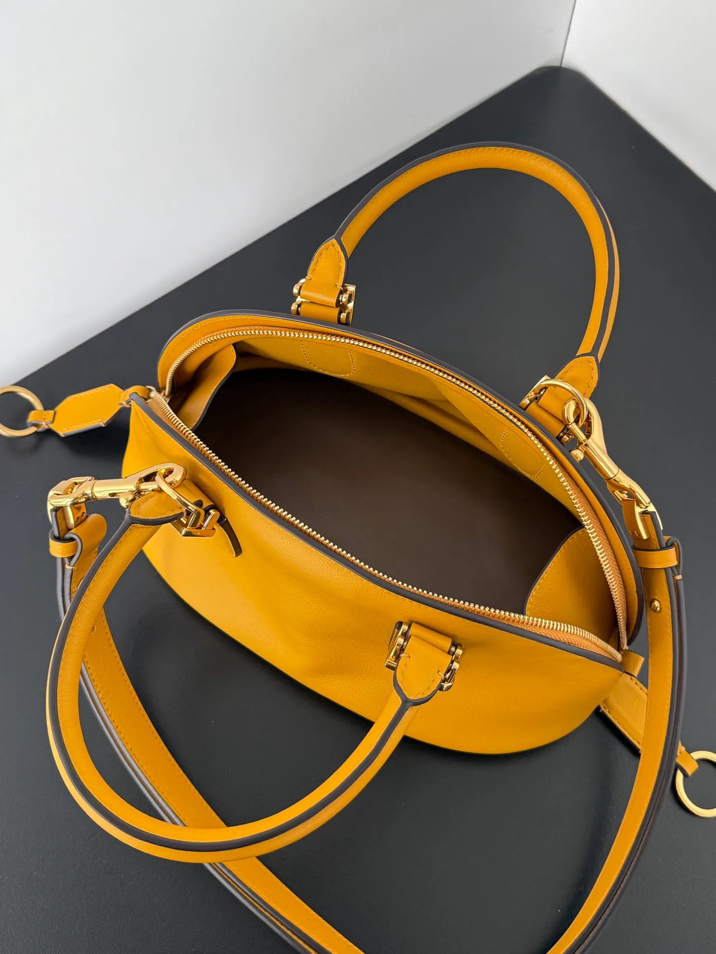 Клатчи Женские Balenciaga 11386880