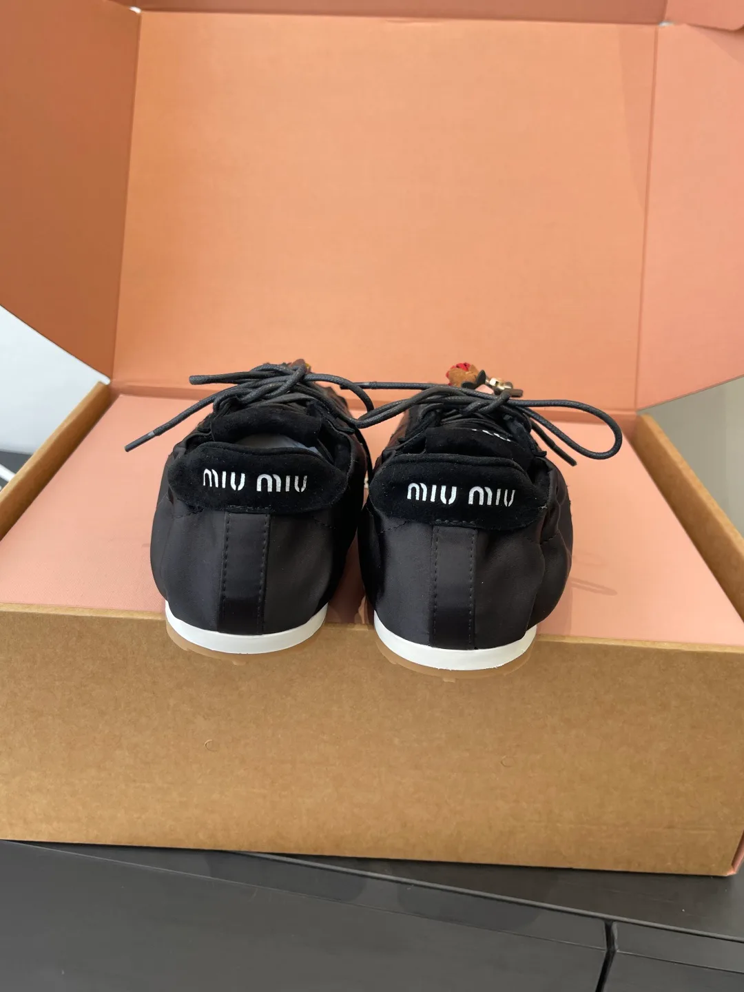 Кроссовки Женские Miu Miu 1857191