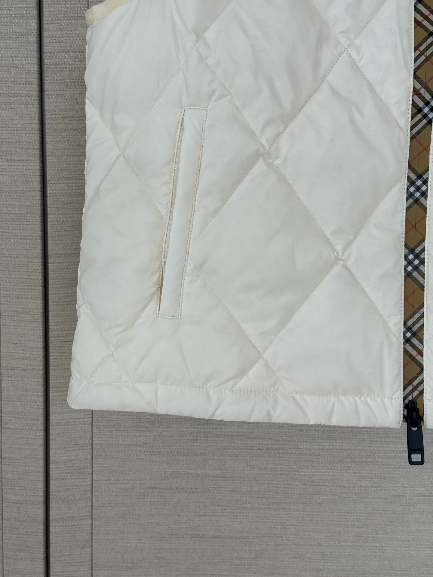 Жилеты Женские Burberry 18603380