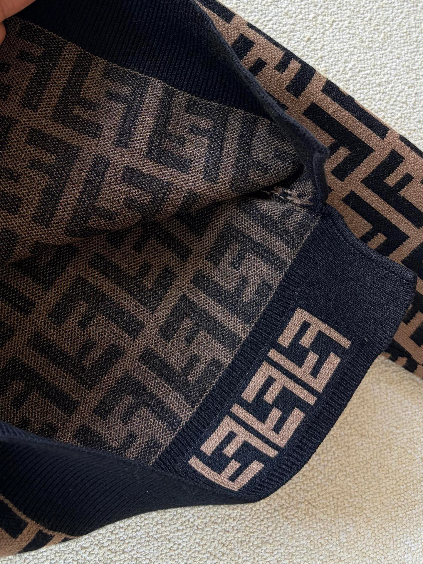 Джемперы И Свитеры Женские Fendi 18128354