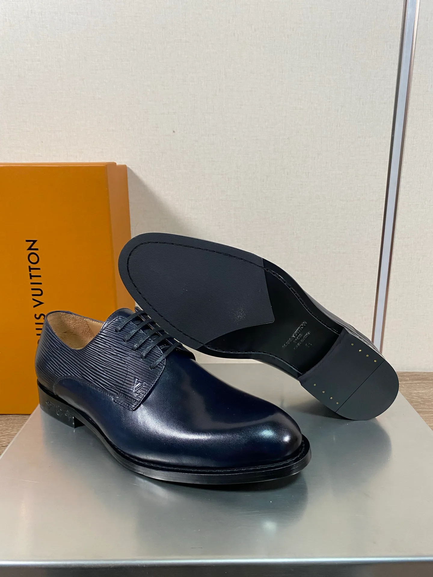 Лоферы И Туфли Мужские Louis Vuitton 18078683