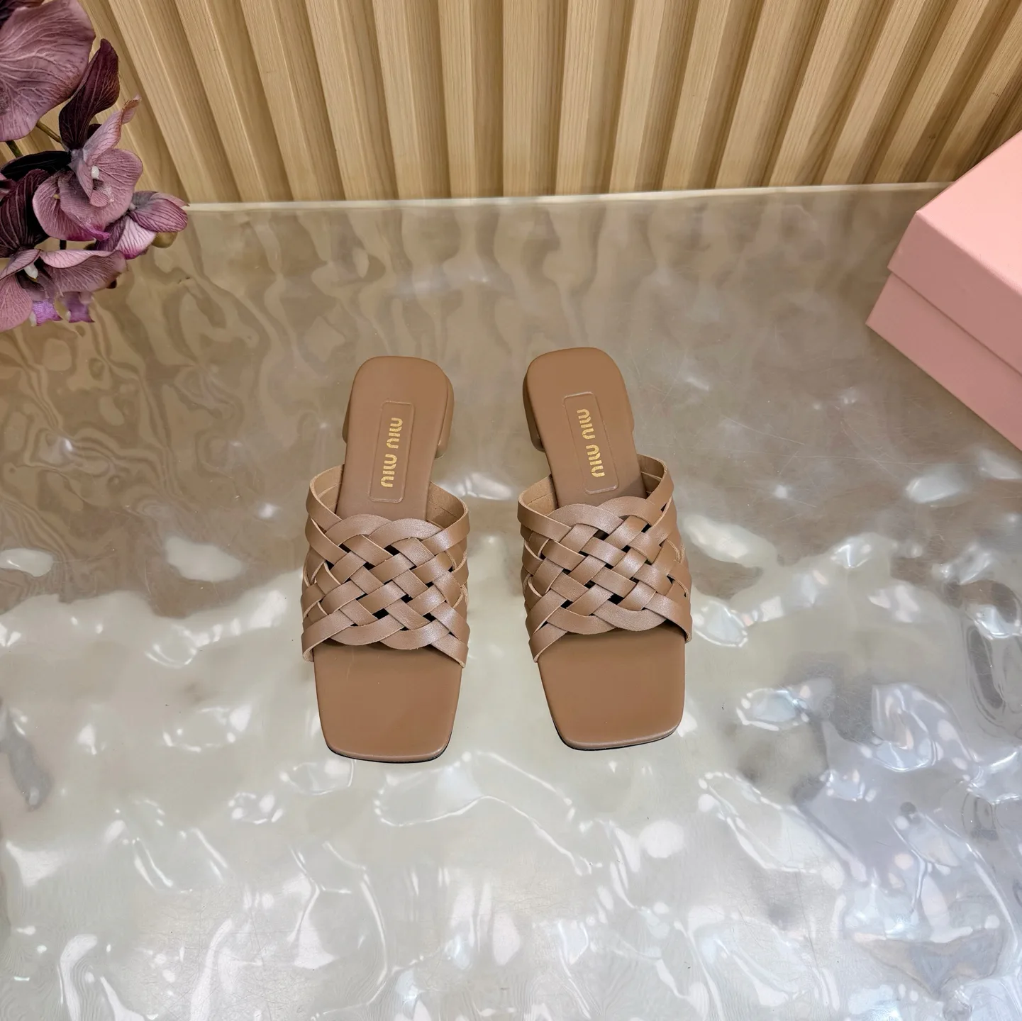 Шлепанцы Женские Miu Miu 9597364