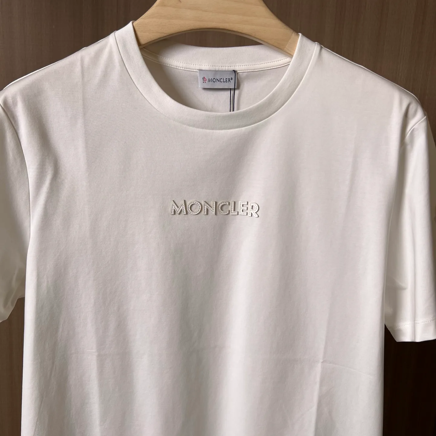 Футболки Женские Moncler 11000498