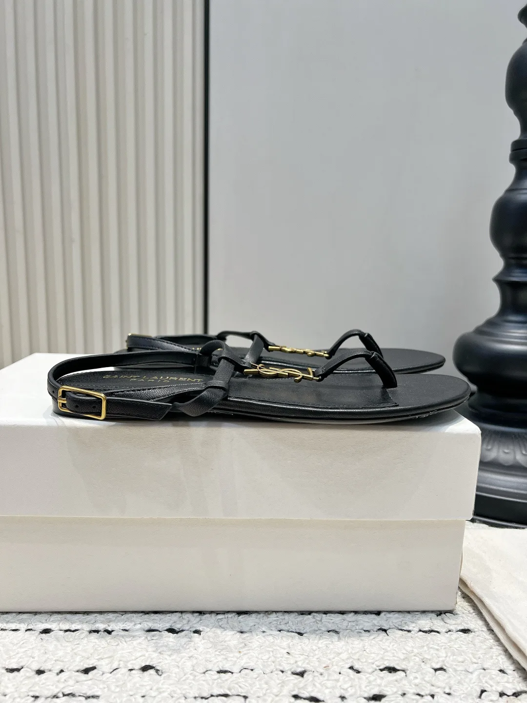 Шлепанцы Женские Saint Laurent 17578042