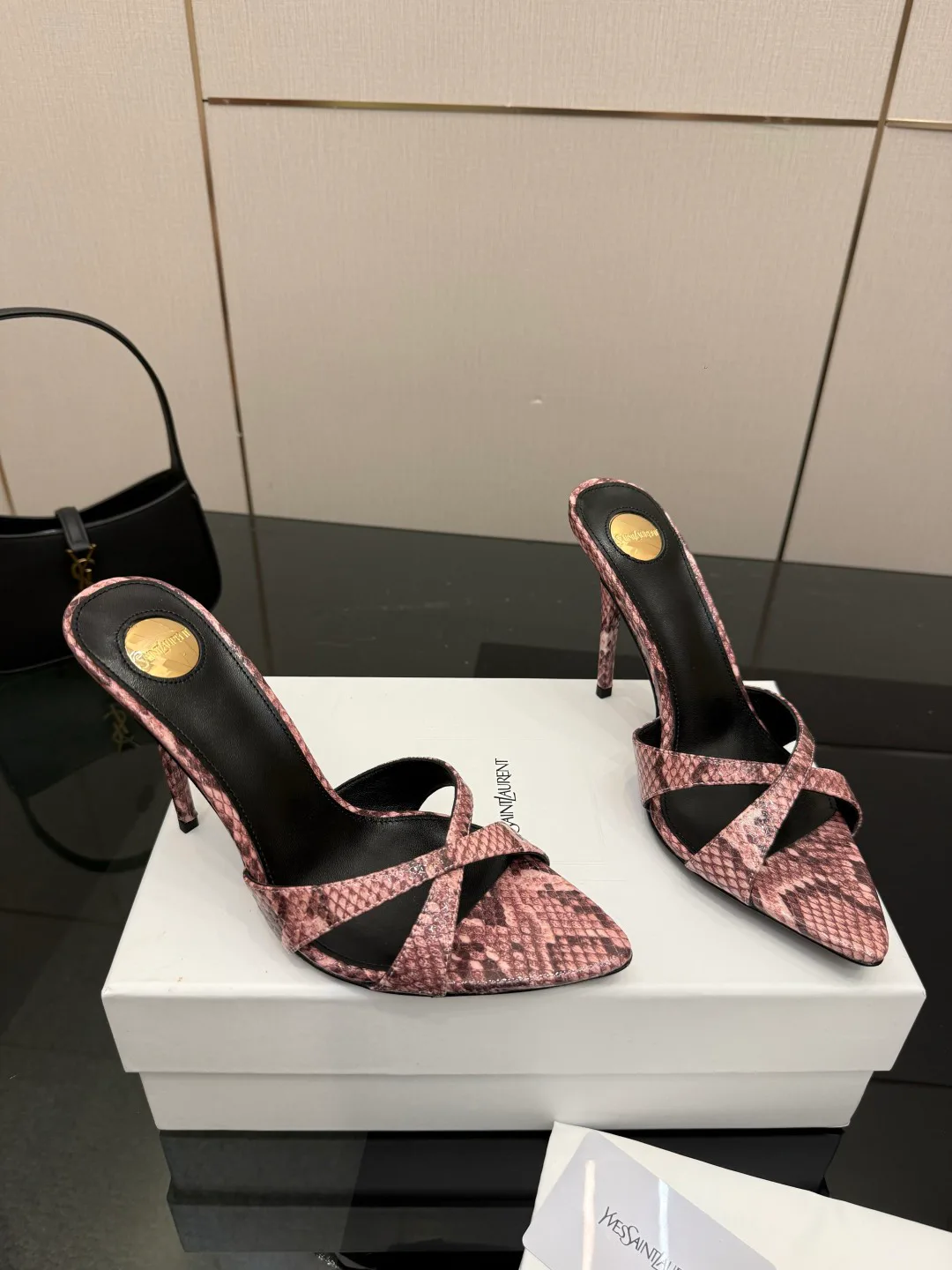 Босоножки Женские Saint Laurent 11424895