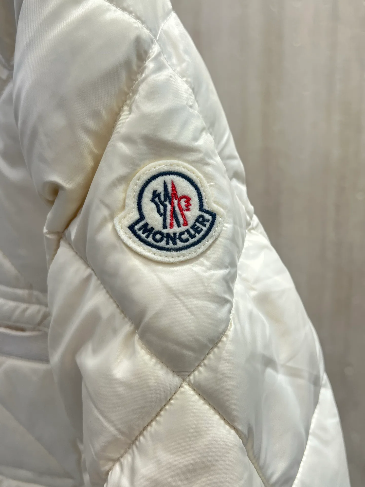 Куртки И Пуховики Женские Moncler 18723411