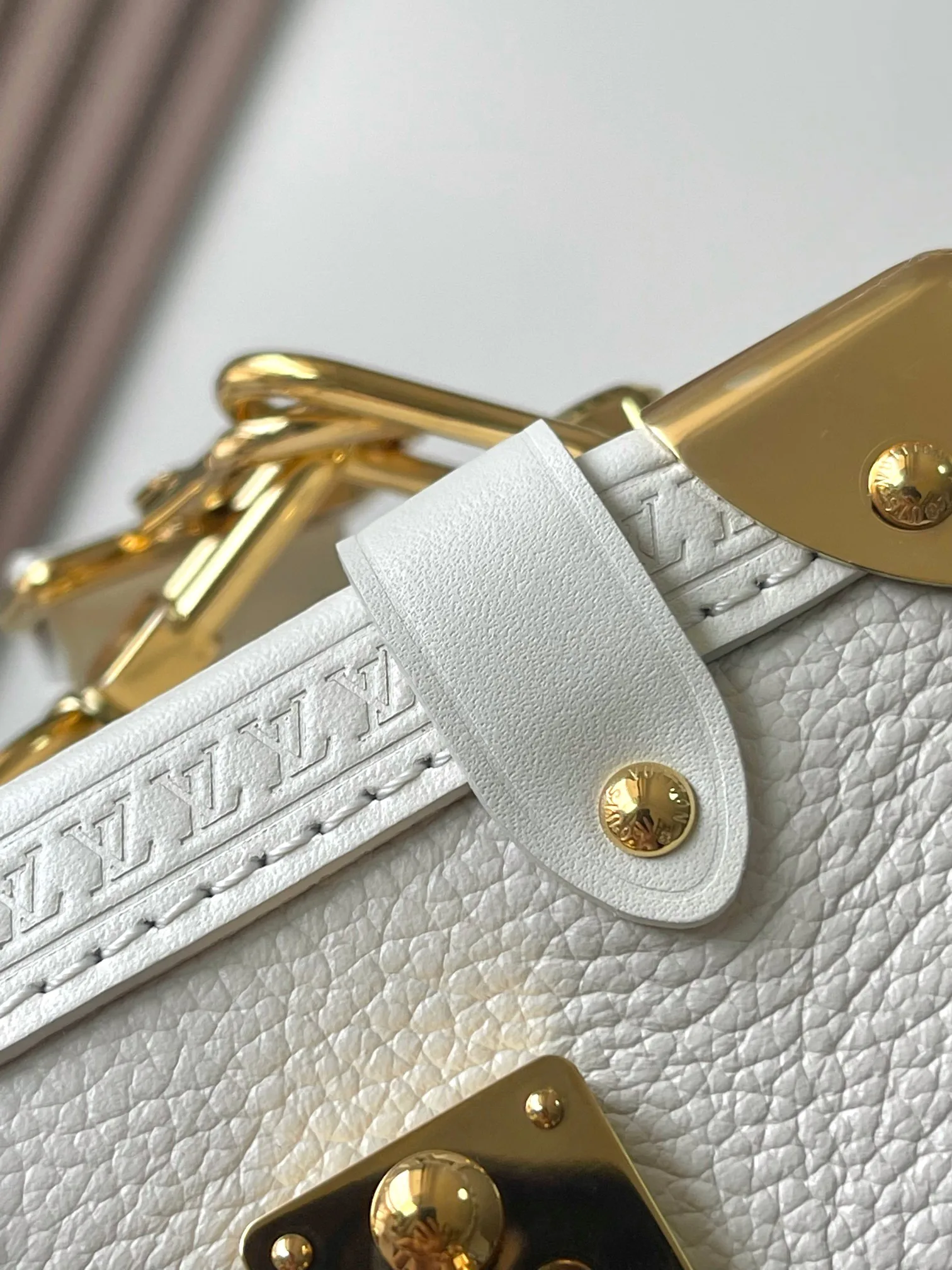 Сумки На Ремне Женские Louis Vuitton 18170491