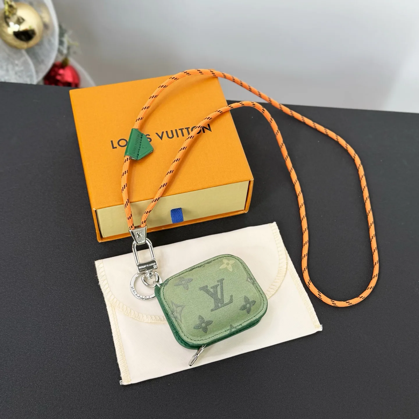 Ключницы Louis Vuitton 17897120