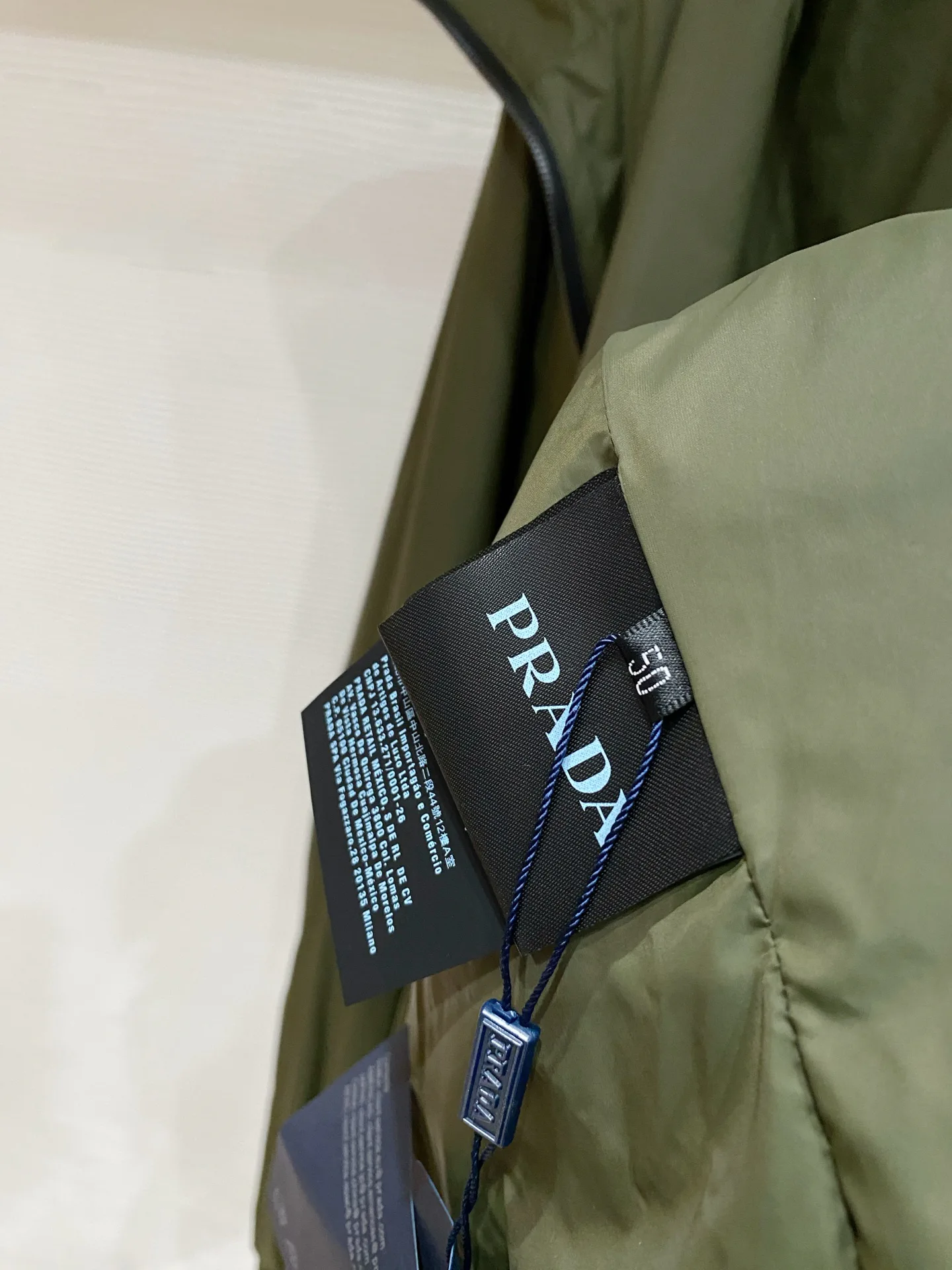 Куртки И Пуховики Мужские Prada 10300308