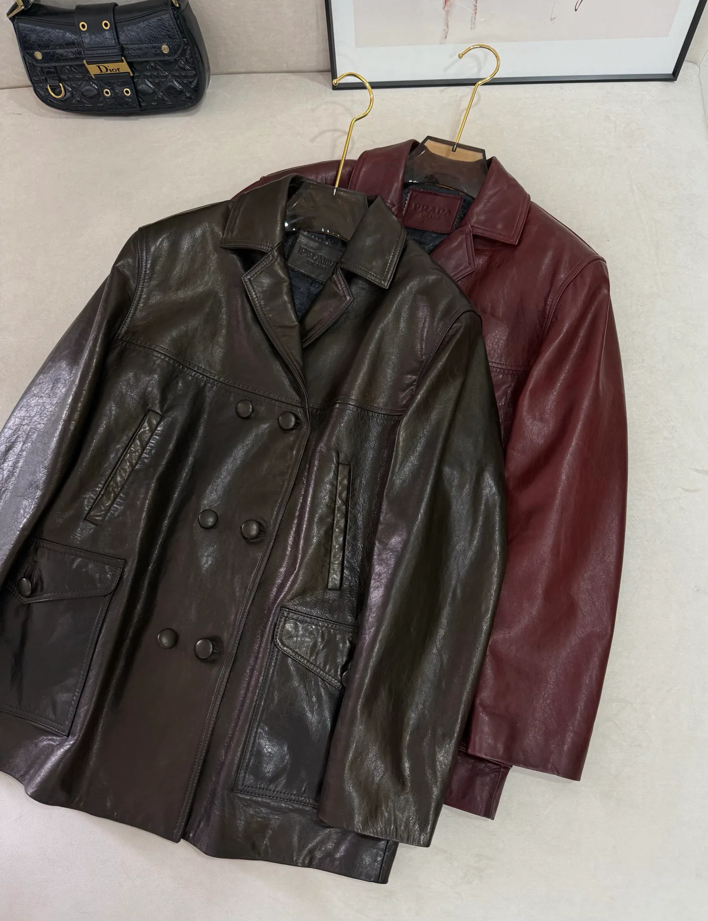 Кожаные Куртки И Дублёнки Женские Prada 18662263