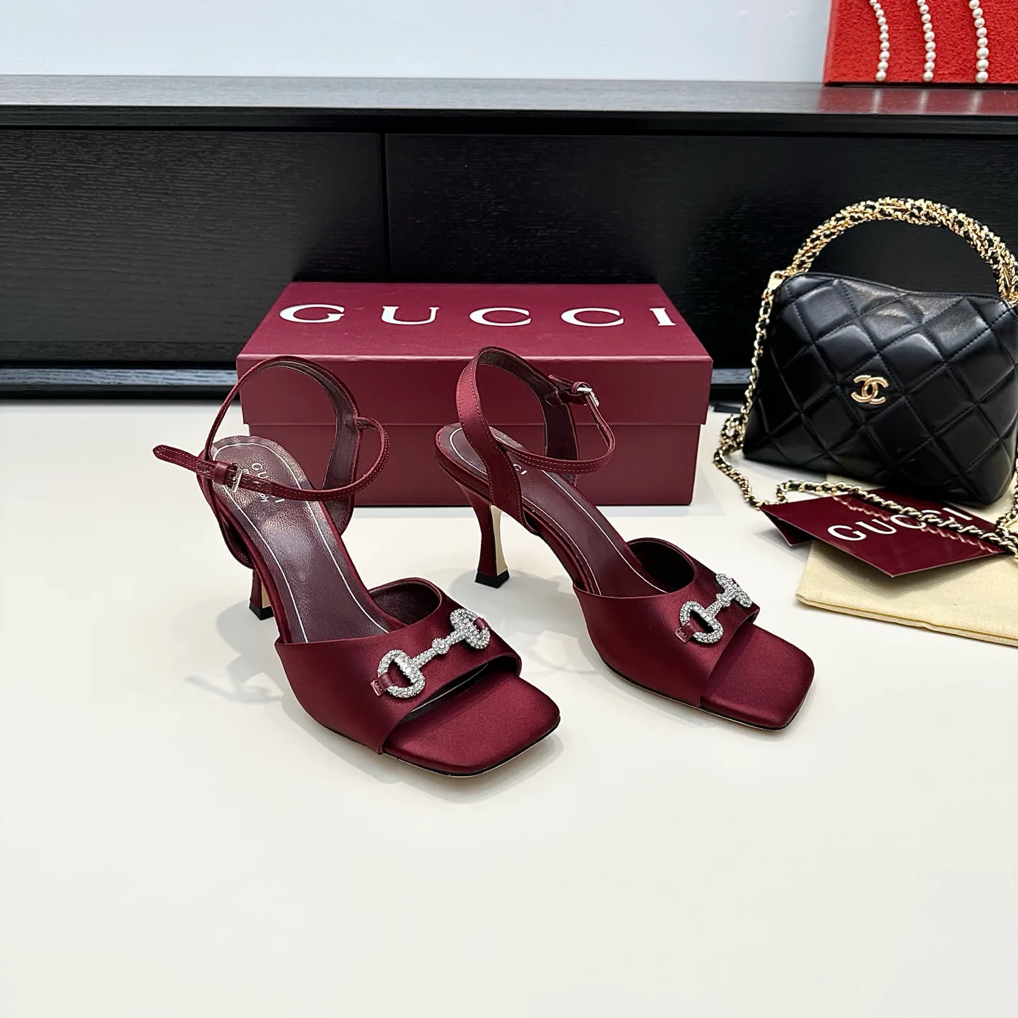 Босоножки Женские Gucci 17614703
