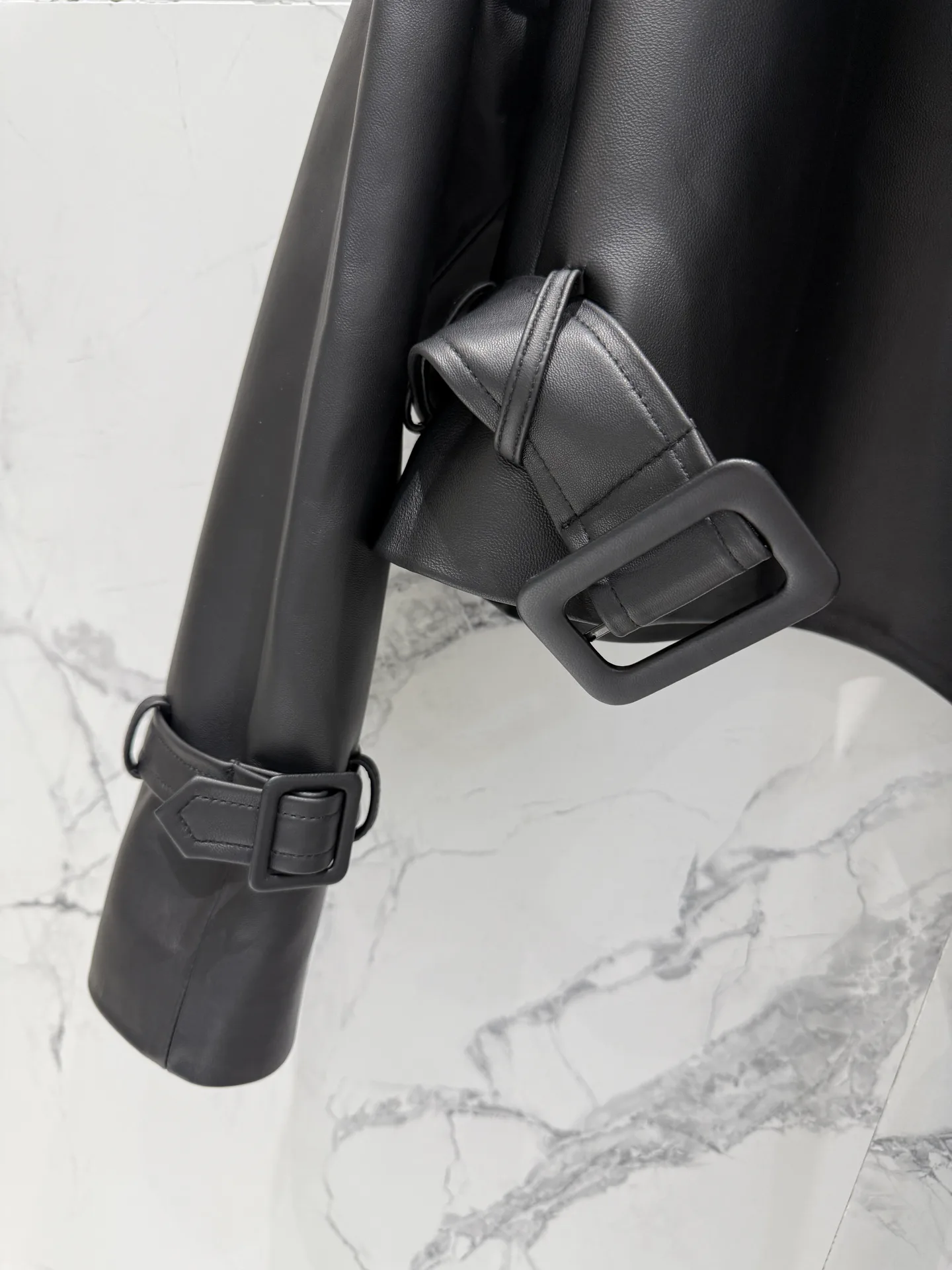 Кожаные Куртки И Дублёнки Женские Saint Laurent 11598162