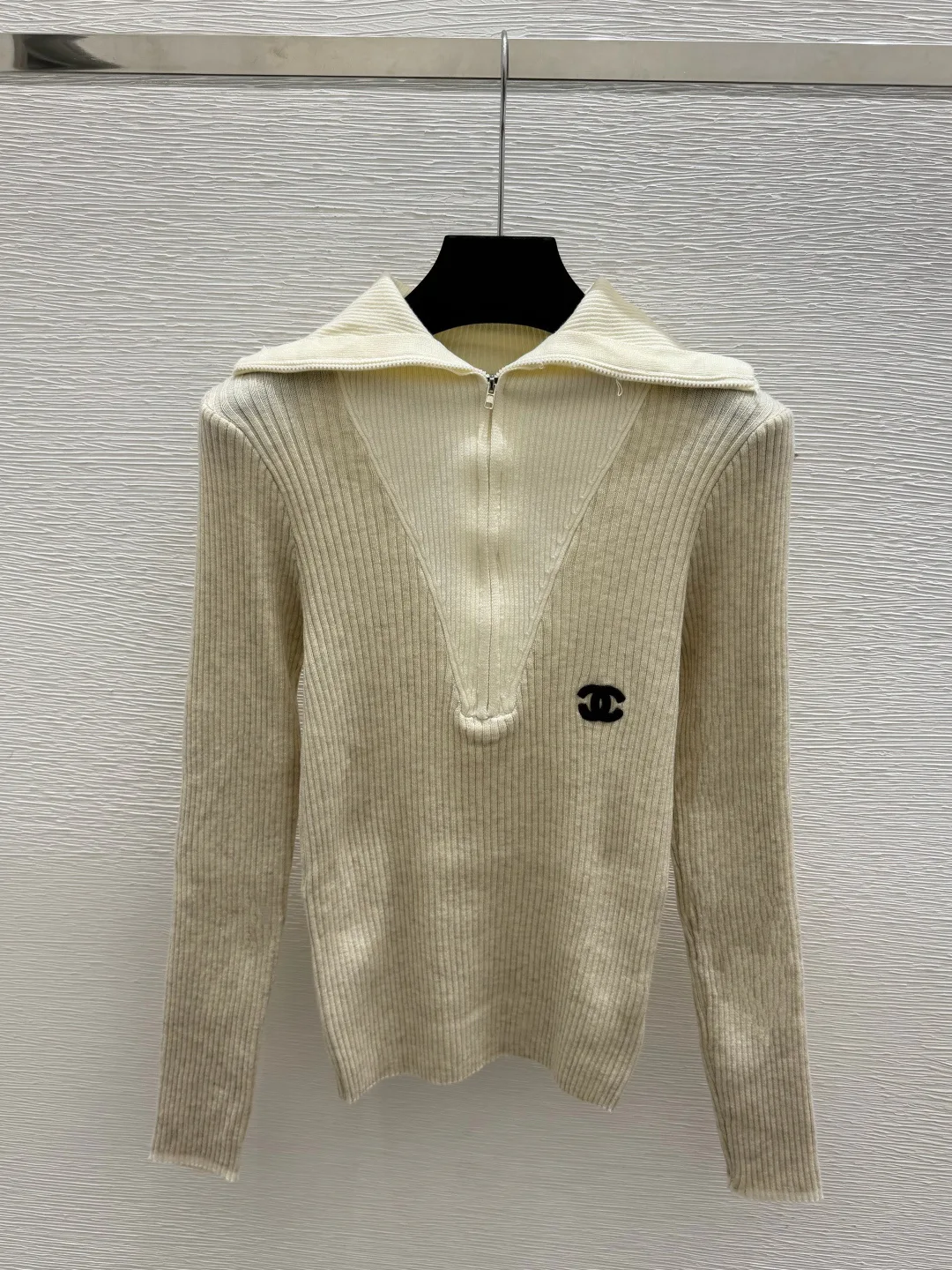 Джемперы И Свитеры Женские Chanel 18138242