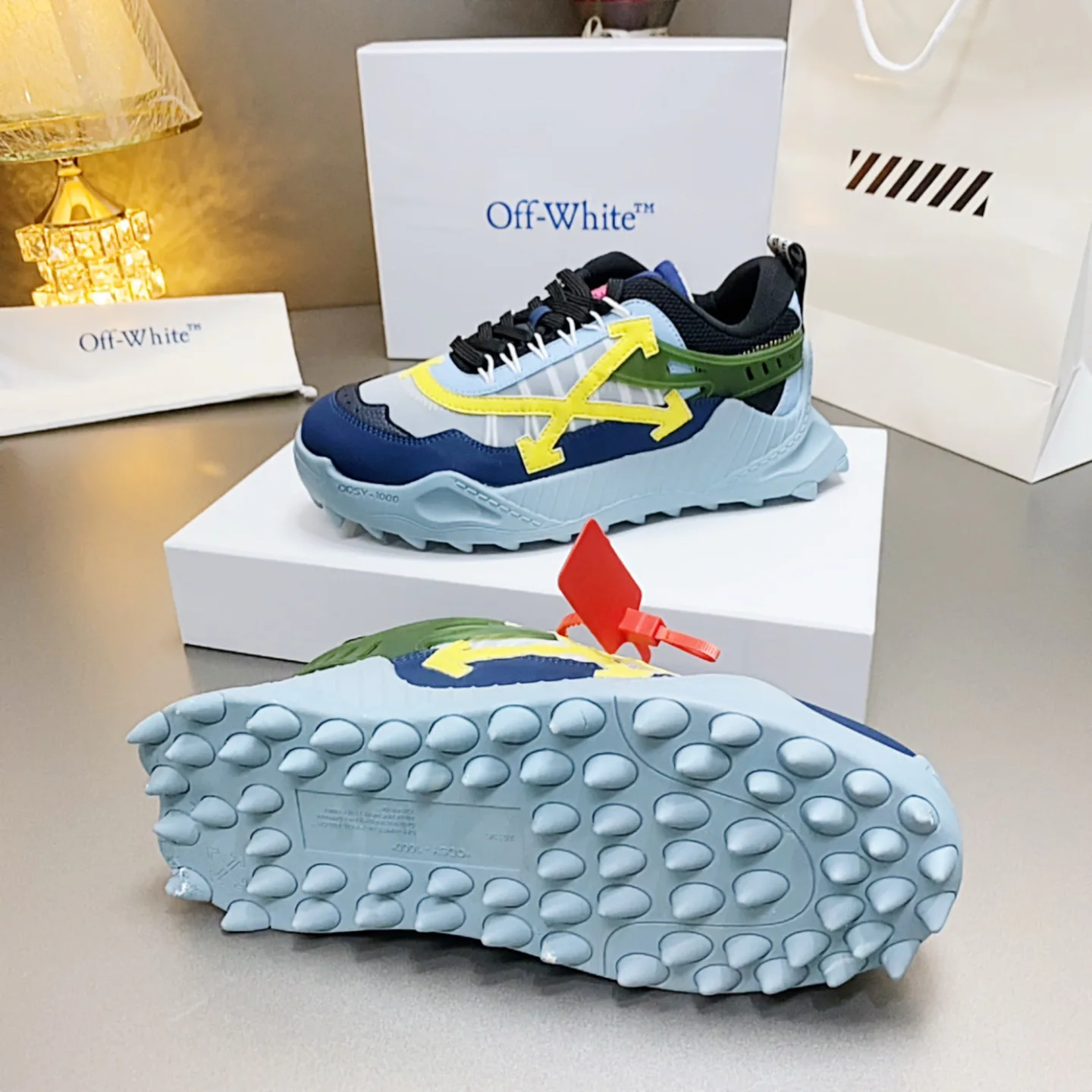 Кроссовки Женские Off-White 17530542