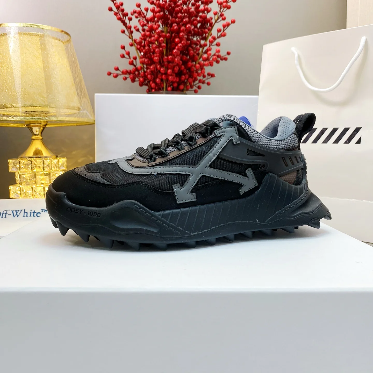 Кроссовки Женские Off-White 17530531